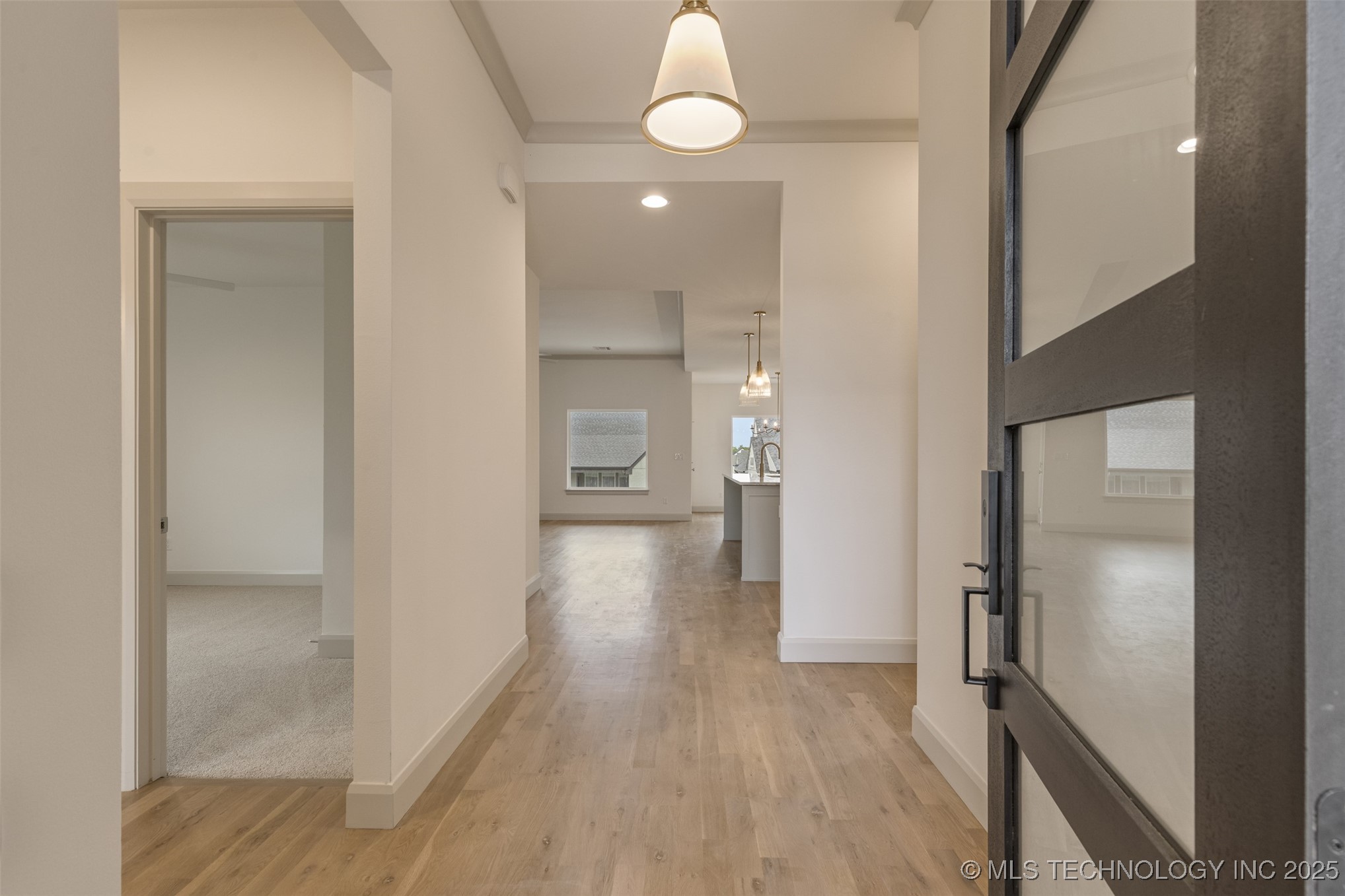 2126 E 138th Street S Property Photo 2