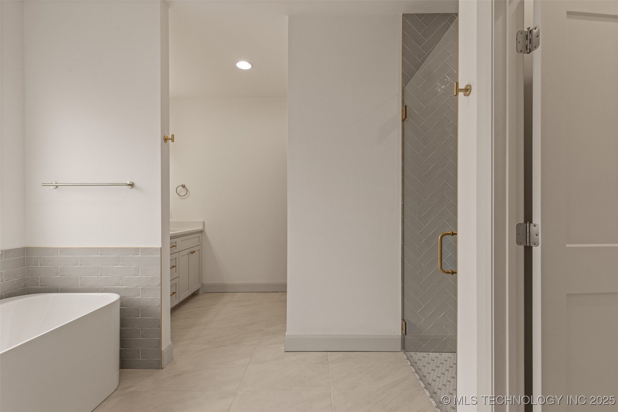 2126 E 138th Street S Property Photo 23