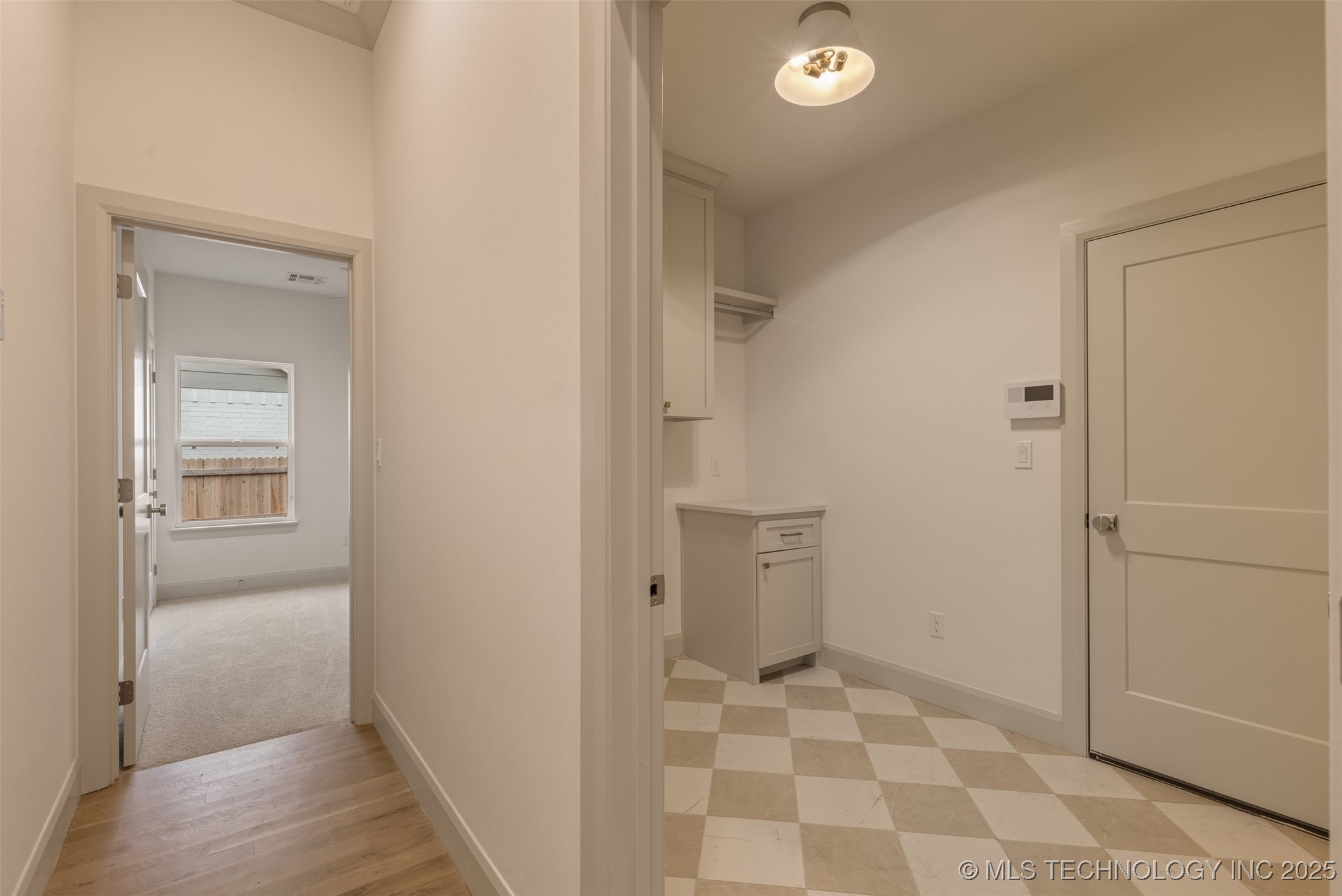 2126 E 138th Street S Property Photo 29