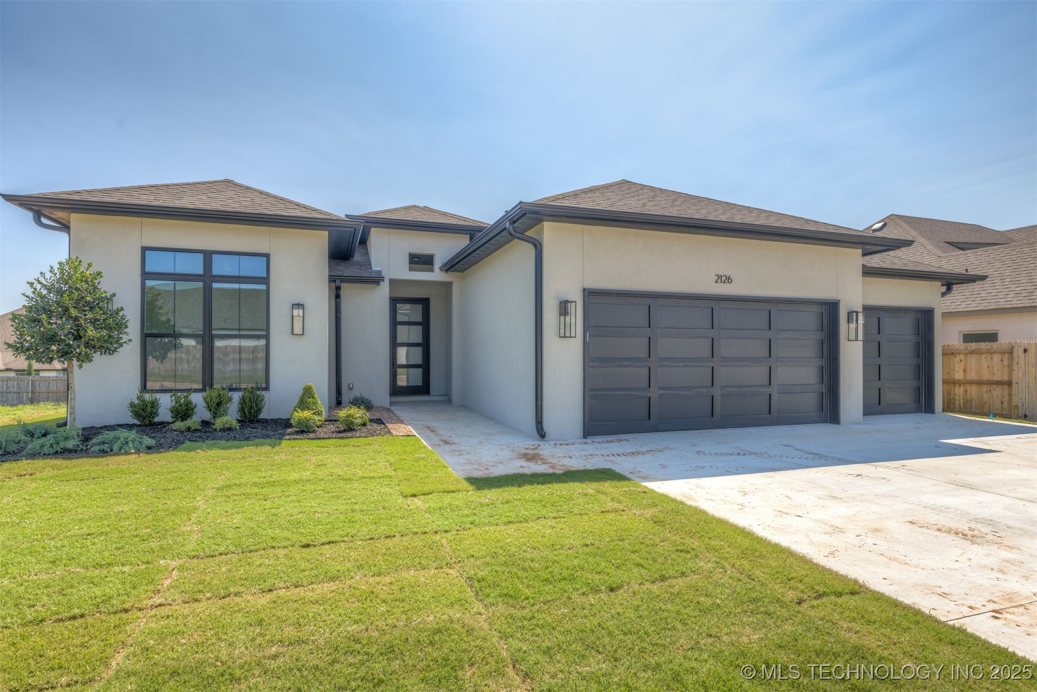 2126 E 138th Street S Property Photo 42