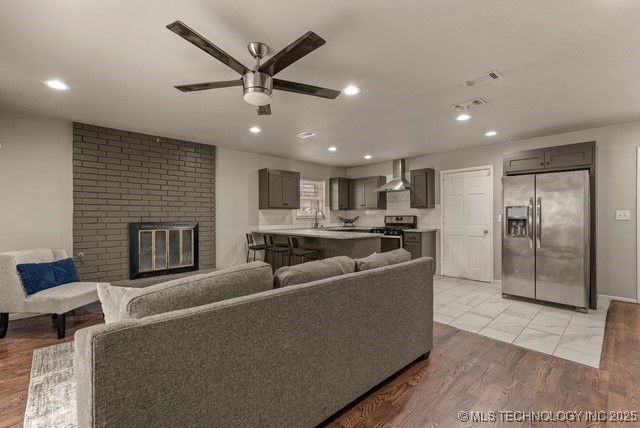 10704 E 26th Street Property Photo 7