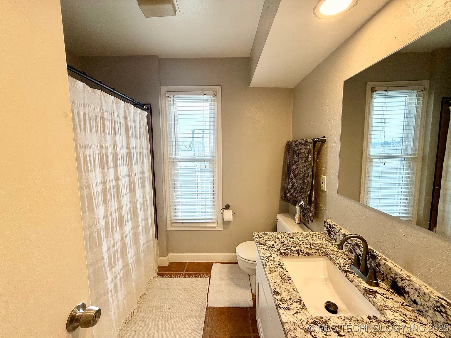 766 W 13th Street C-15 Property Photo 25