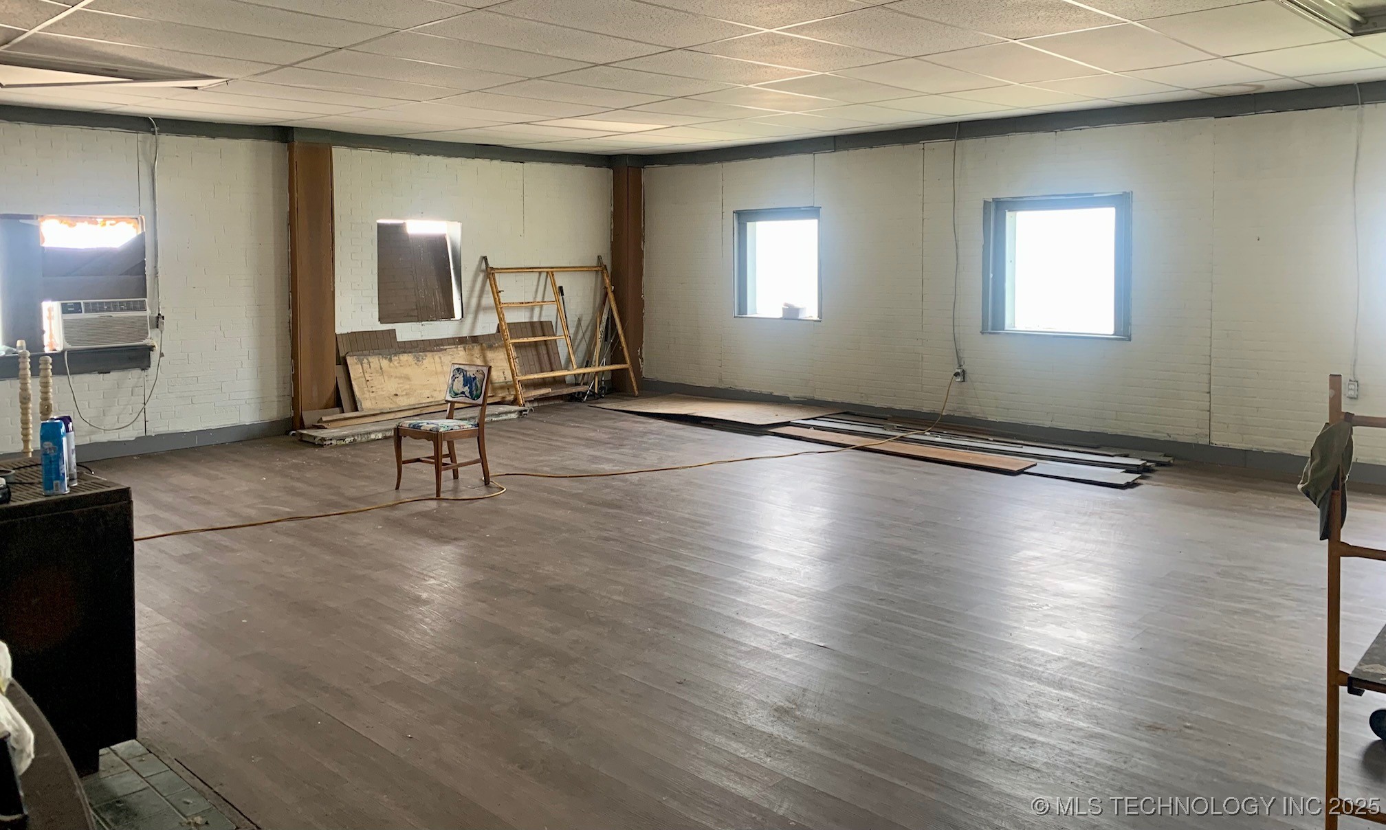 401 E Broadway Property Photo 35