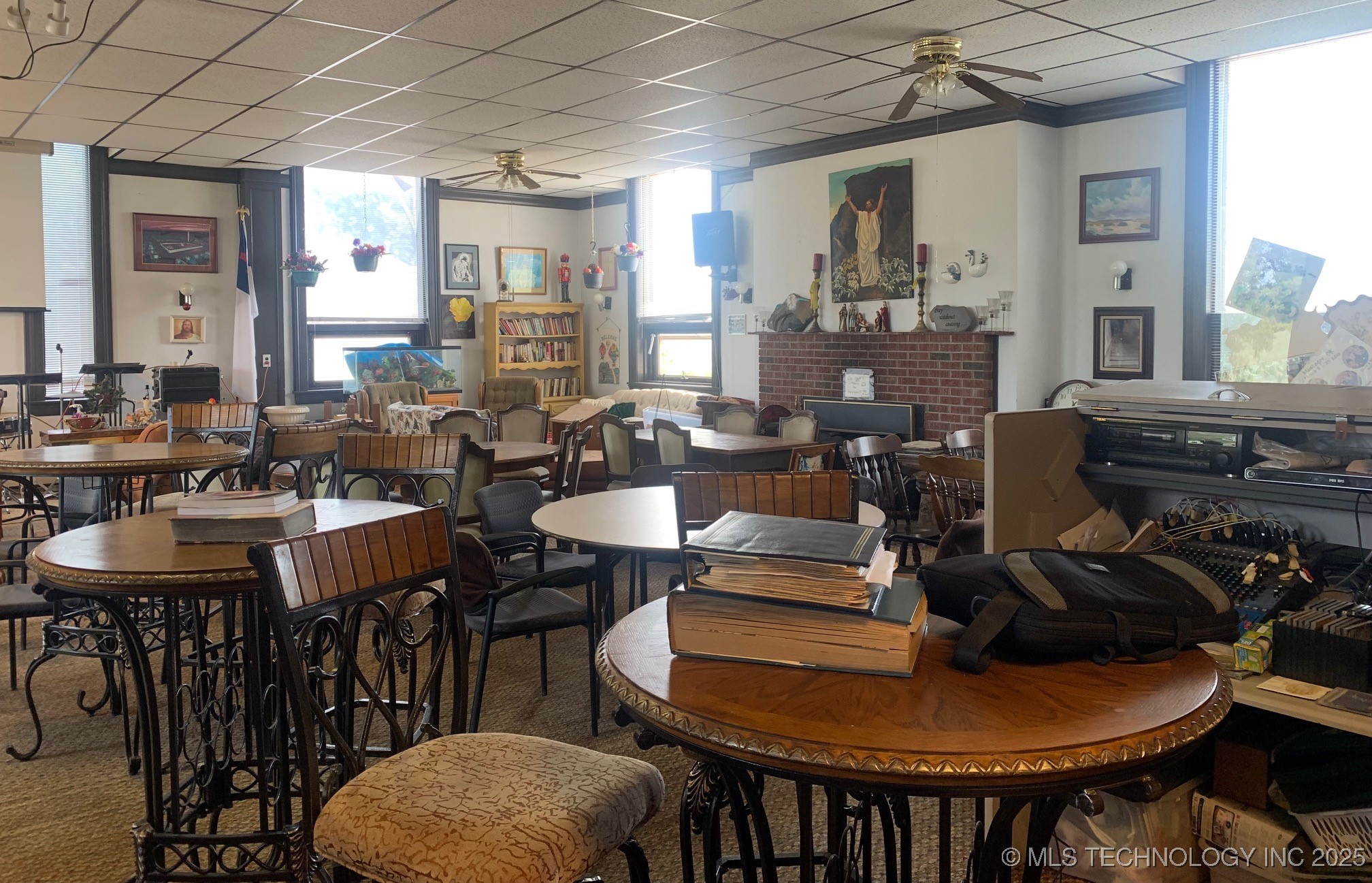 401 E Broadway Property Photo 37