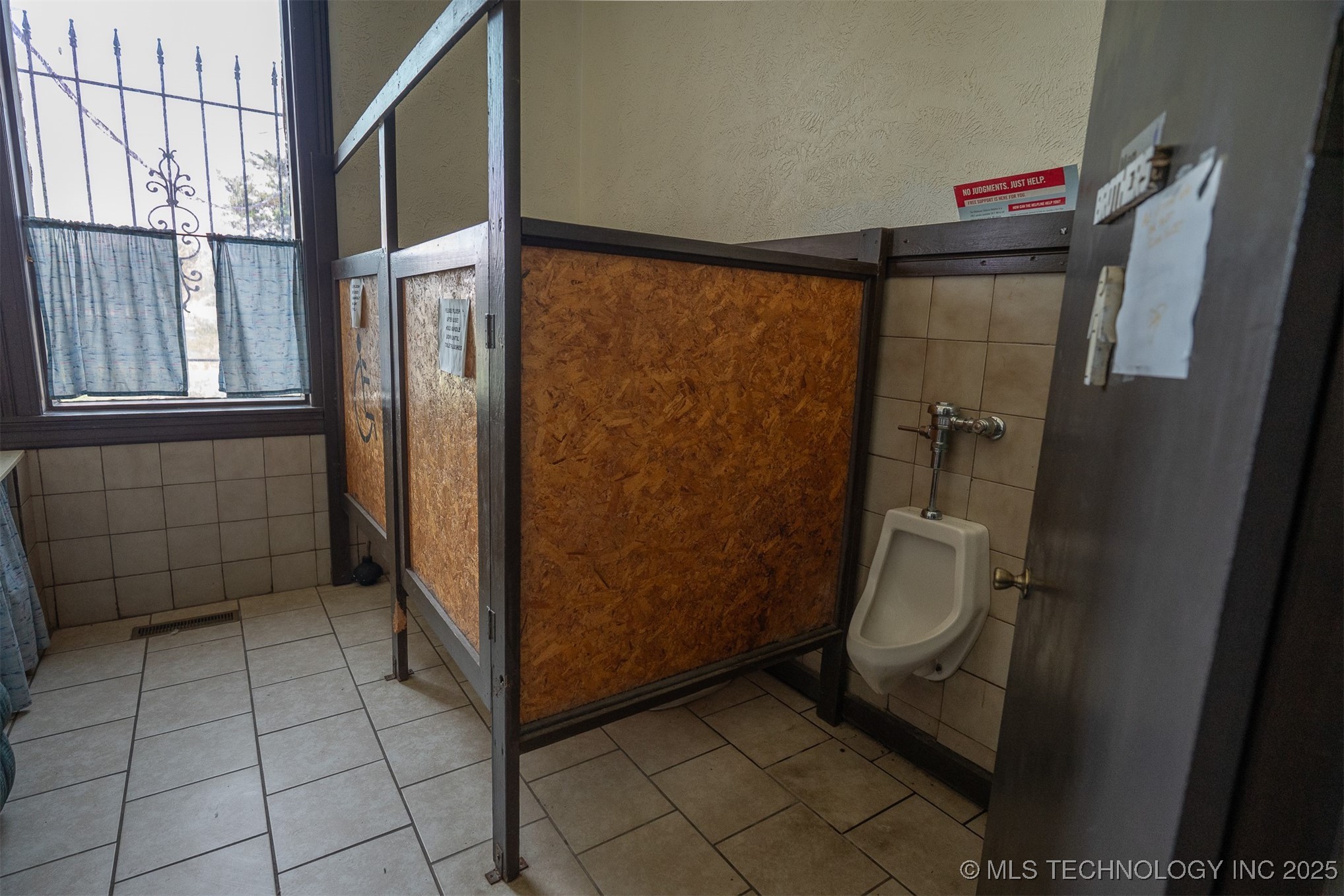 401 E Broadway Property Photo 46