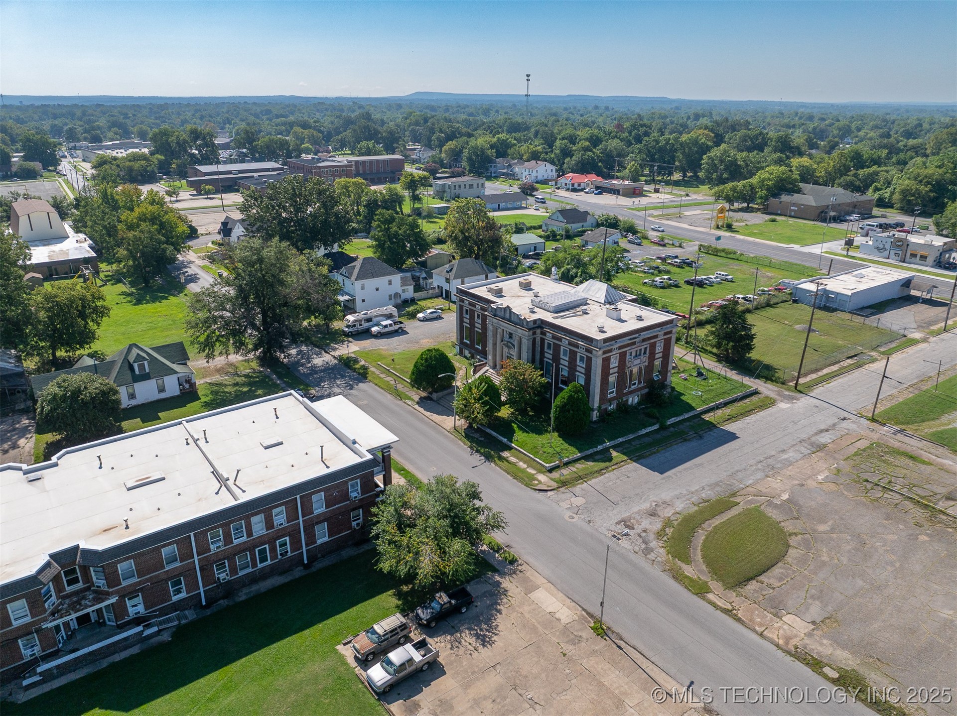 401 E Broadway Property Photo 55