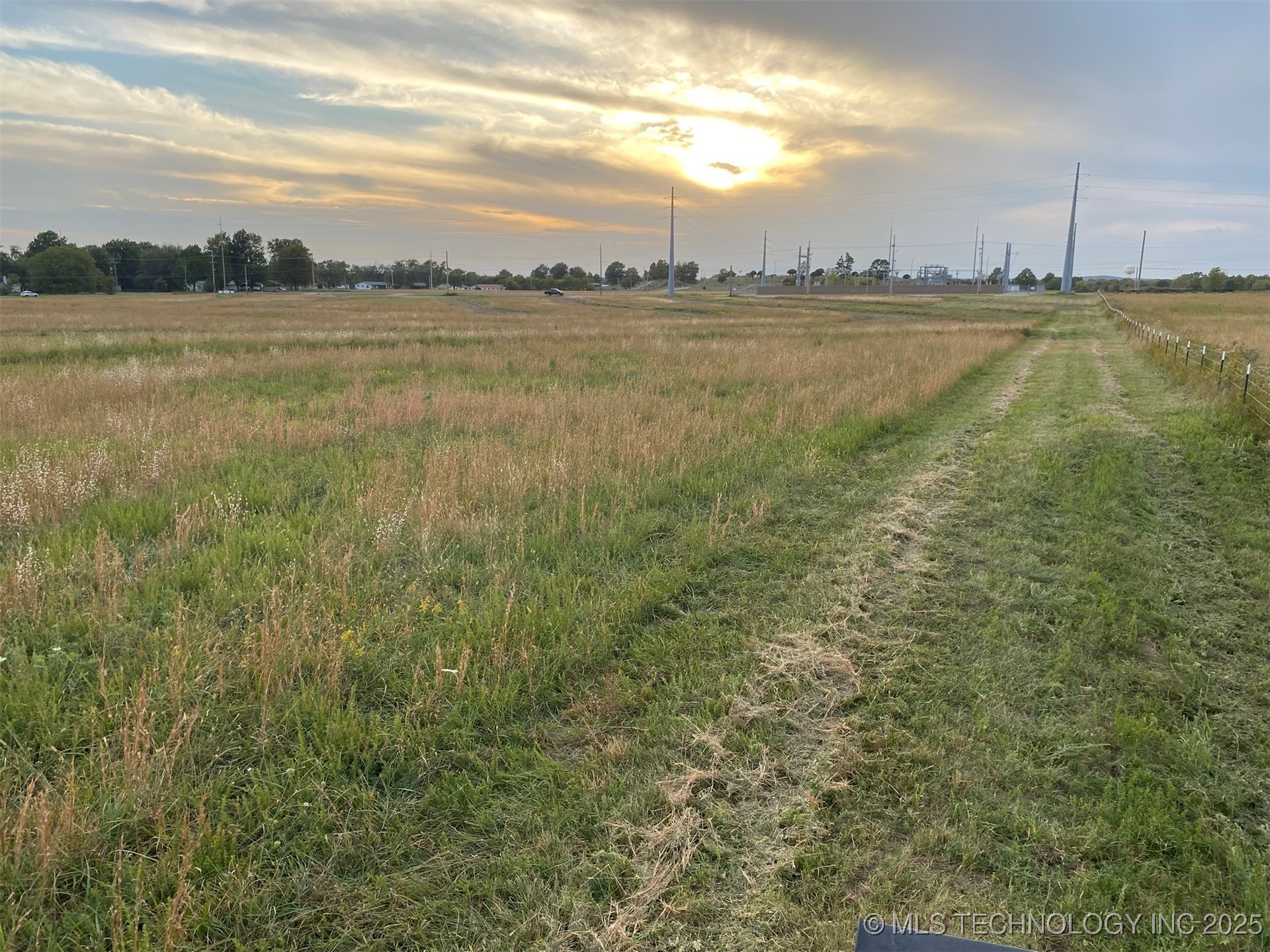 199 N Gaither Road Property Photo 2