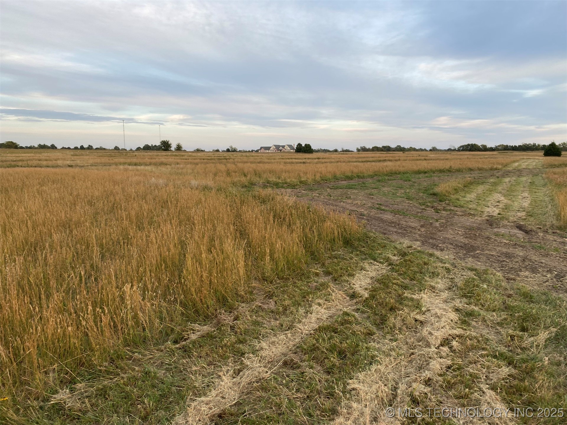 199 N Gaither Road Property Photo 8