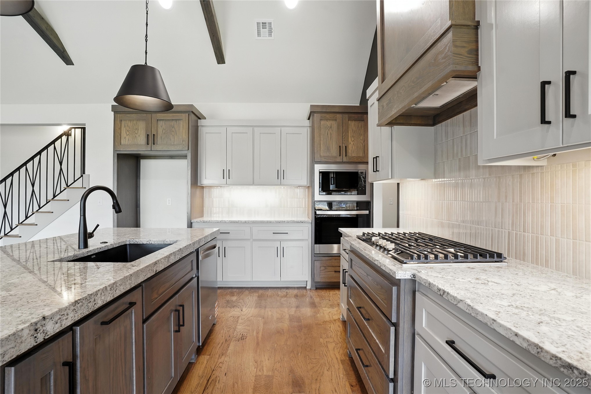 13656 S 21st Street E Property Photo 13