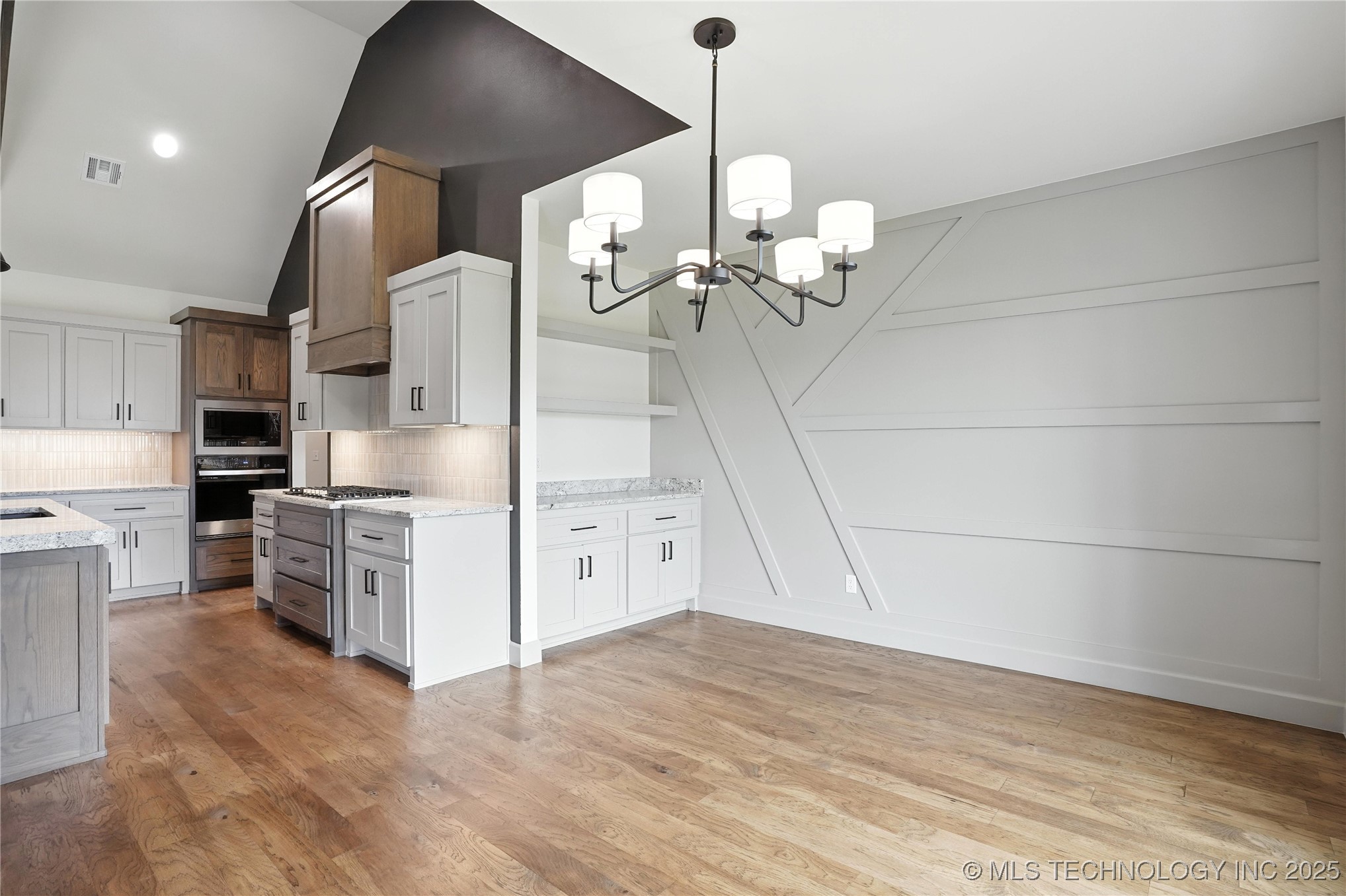 13656 S 21st Street E Property Photo 15