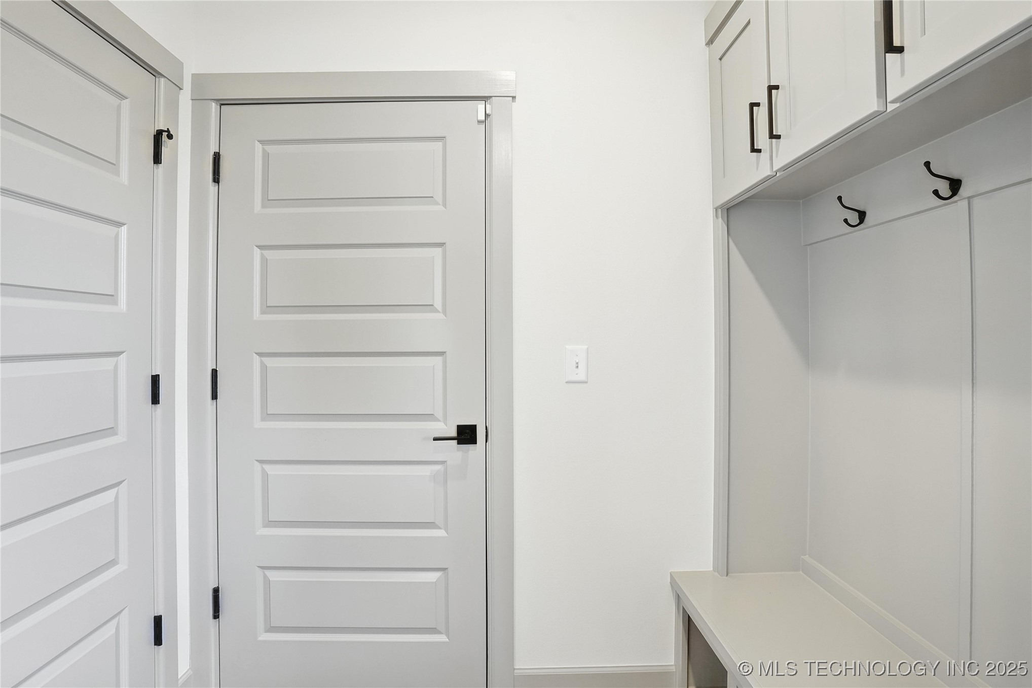 13656 S 21st Street E Property Photo 18