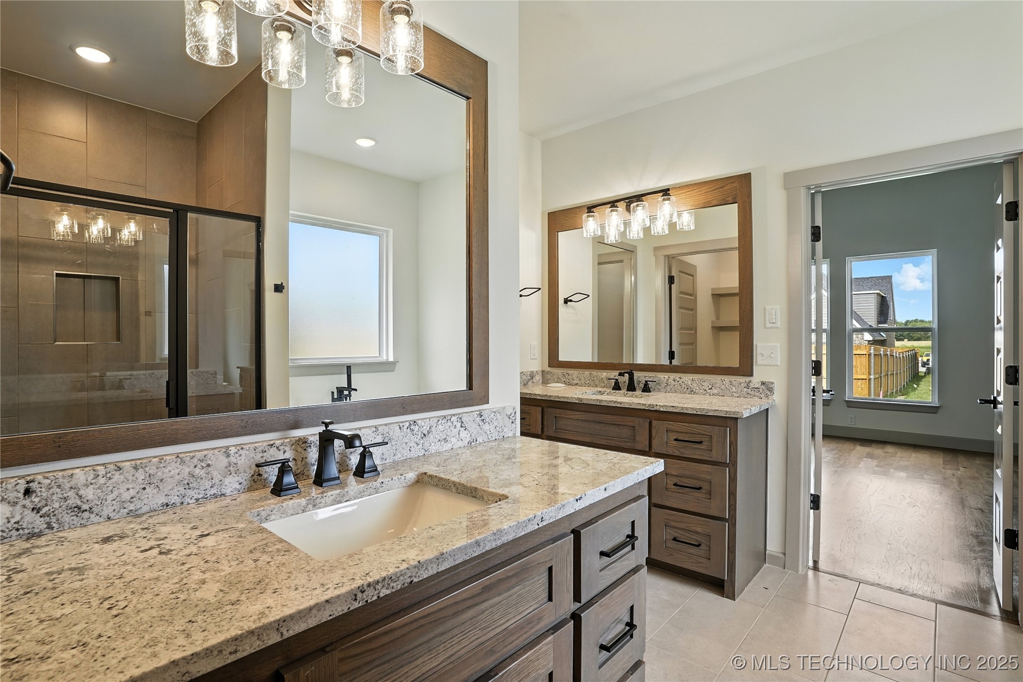 13656 S 21st Street E Property Photo 24