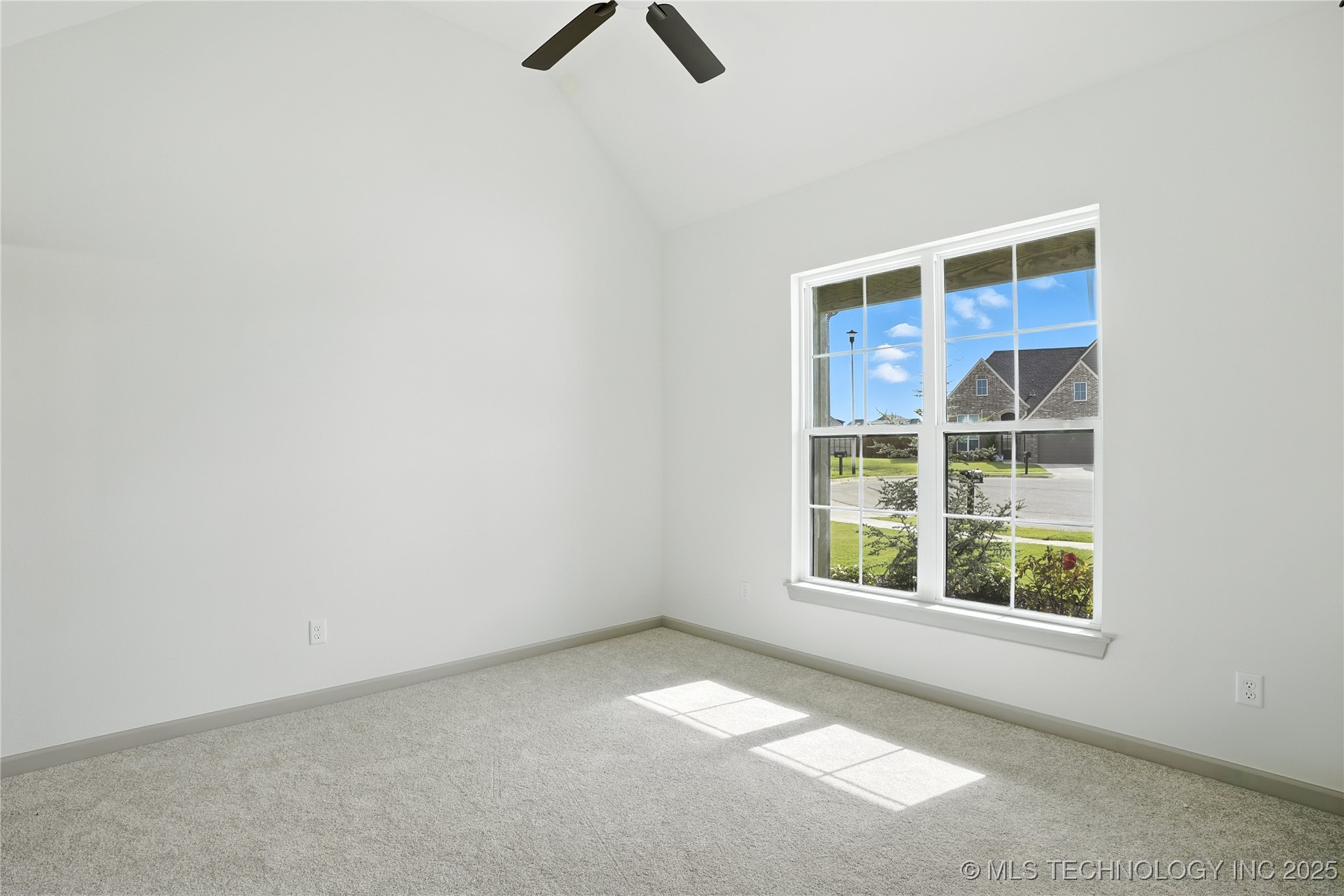 13656 S 21st Street E Property Photo 32