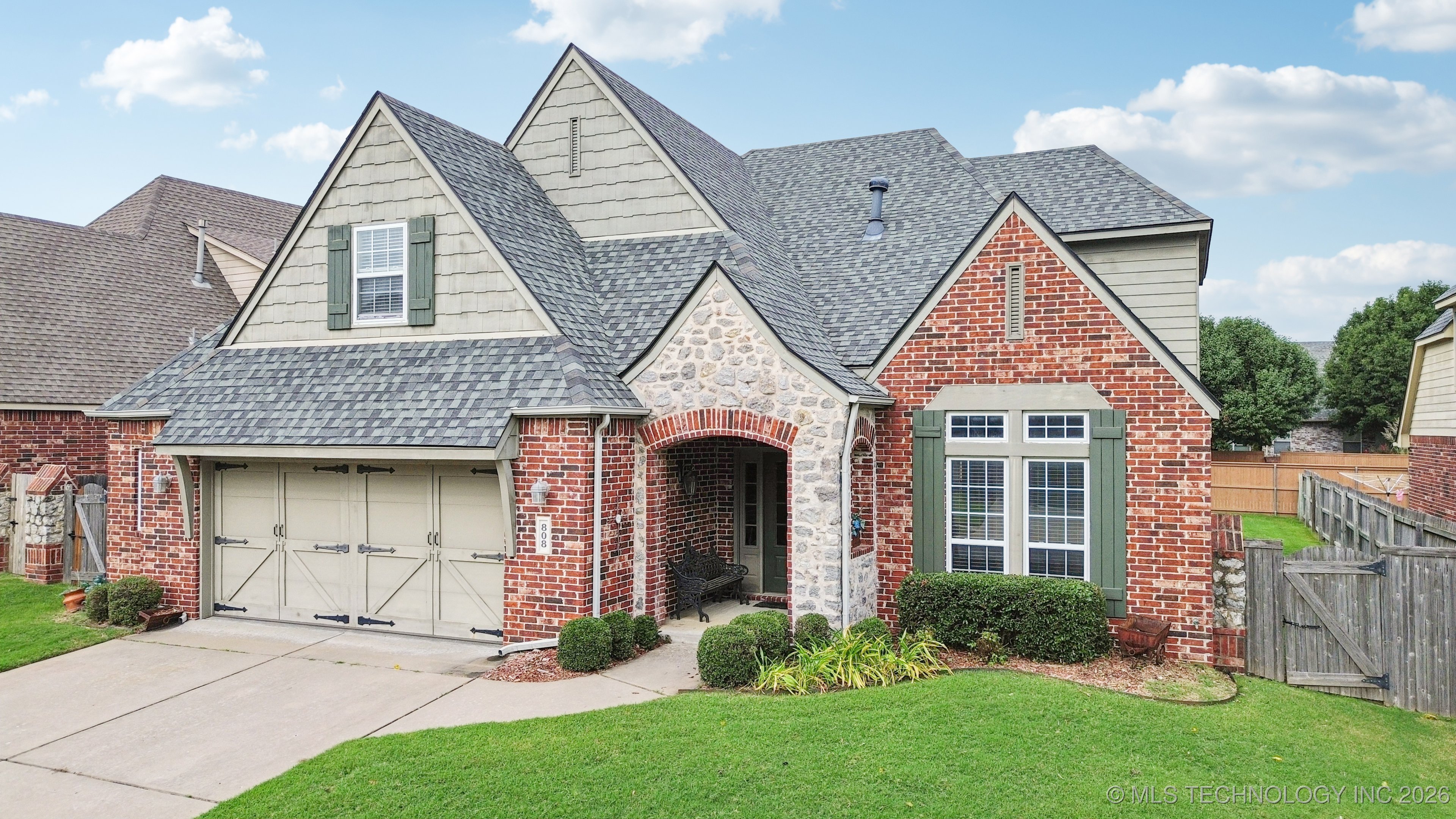 808 S Butternut Avenue Property Photo 1