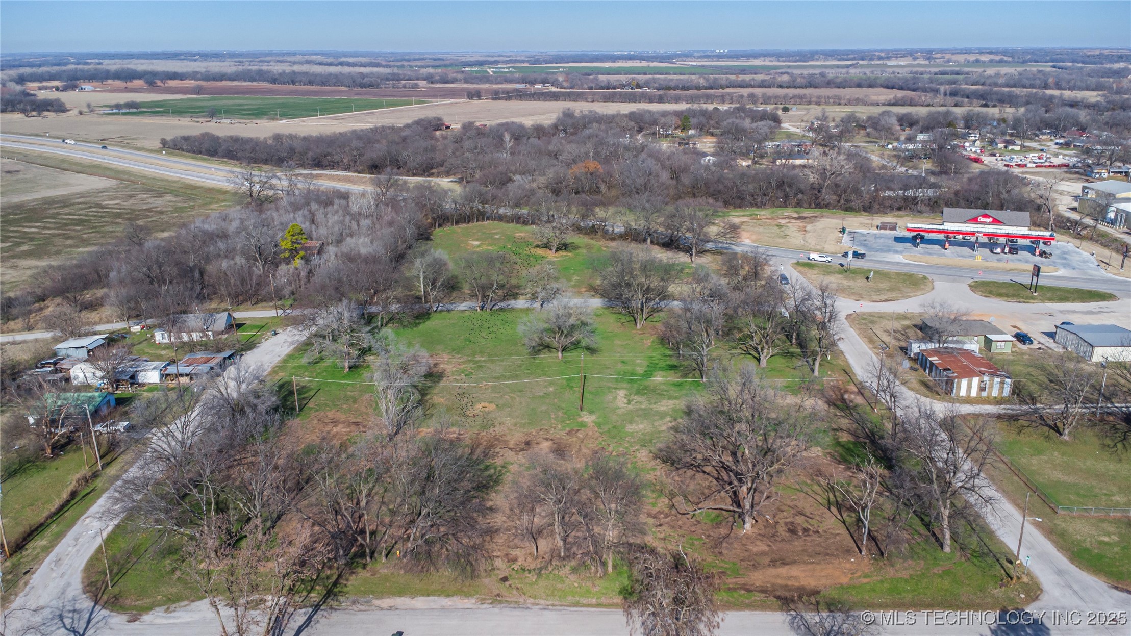 101 E Street Property Photo 8