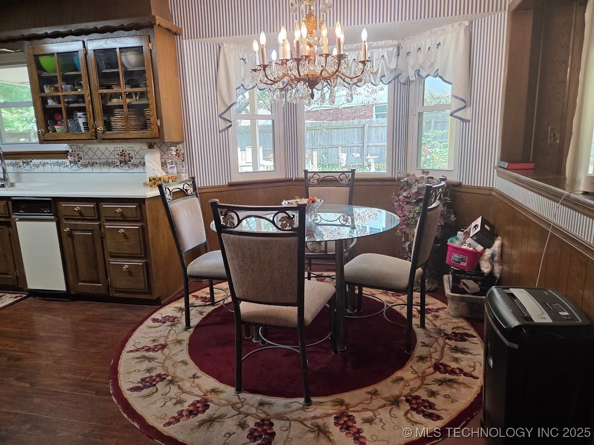 6307 S 72nd East Avenue E Property Photo 10