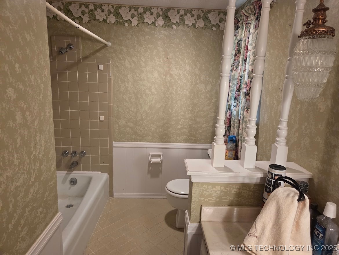 6307 S 72nd East Avenue E Property Photo 13