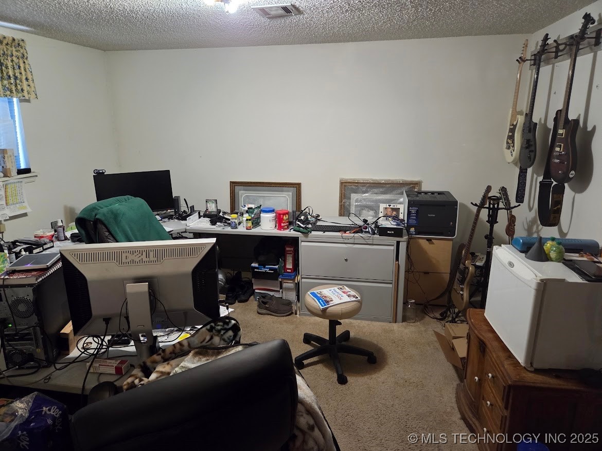 6307 S 72nd East Avenue E Property Photo 18