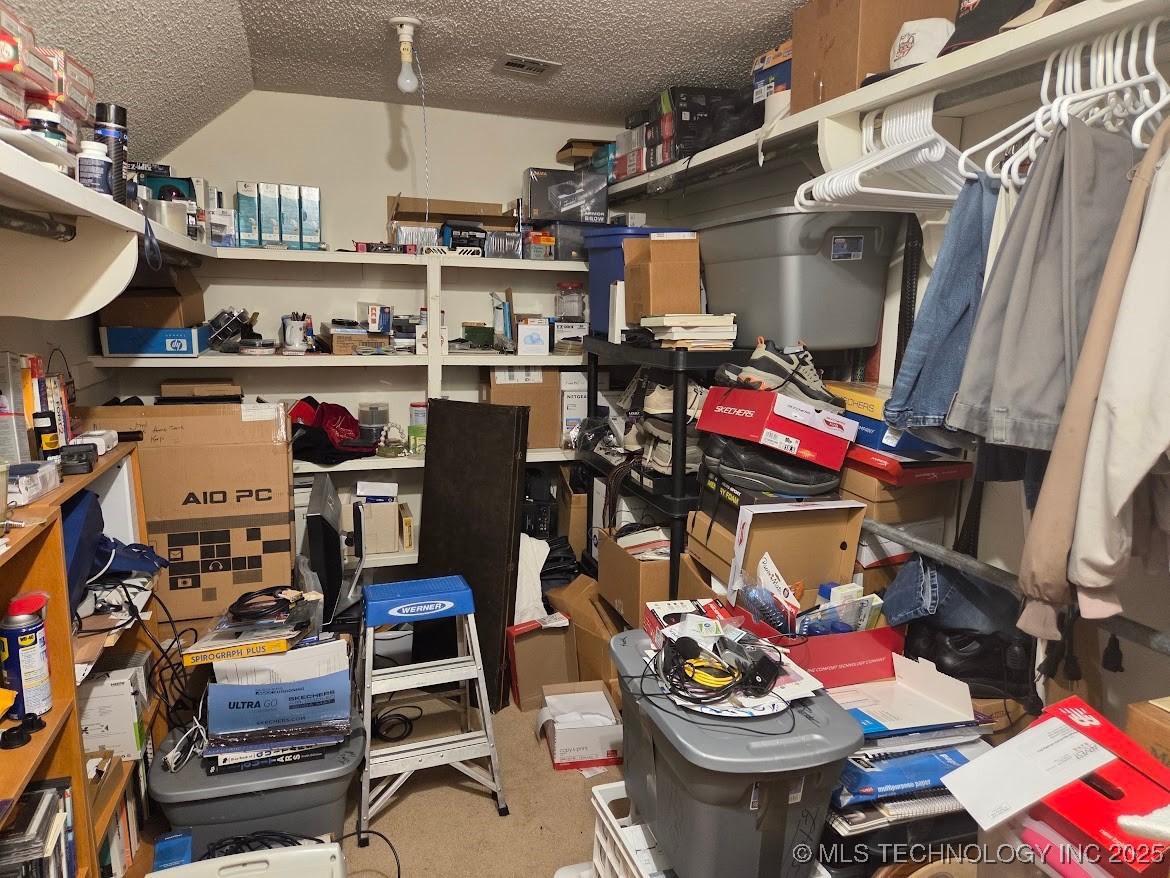 6307 S 72nd East Avenue E Property Photo 19