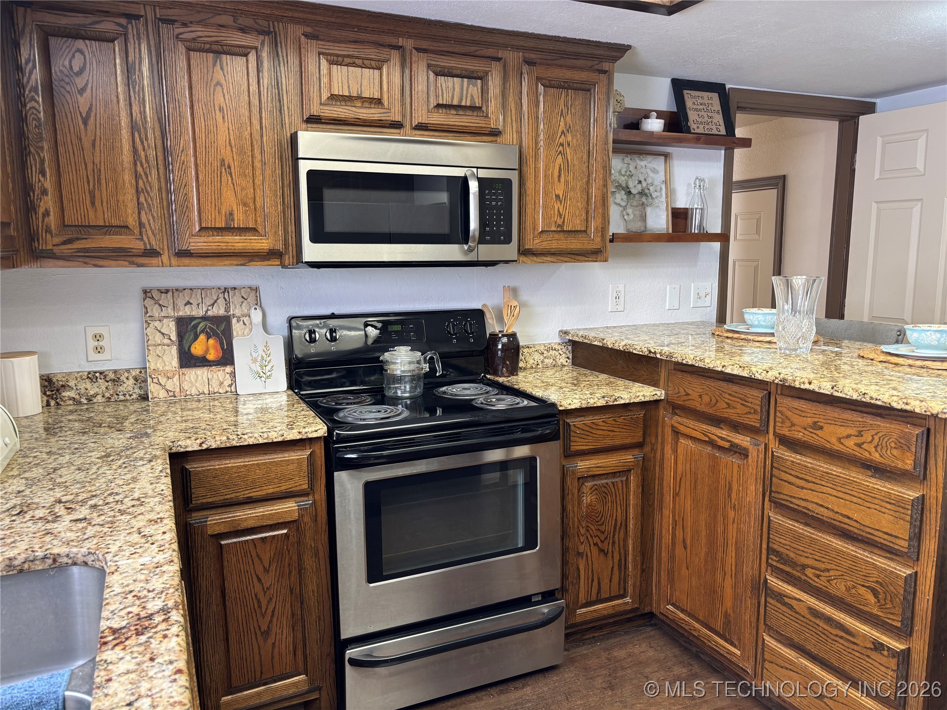 816 Boulder Drive Property Photo 6