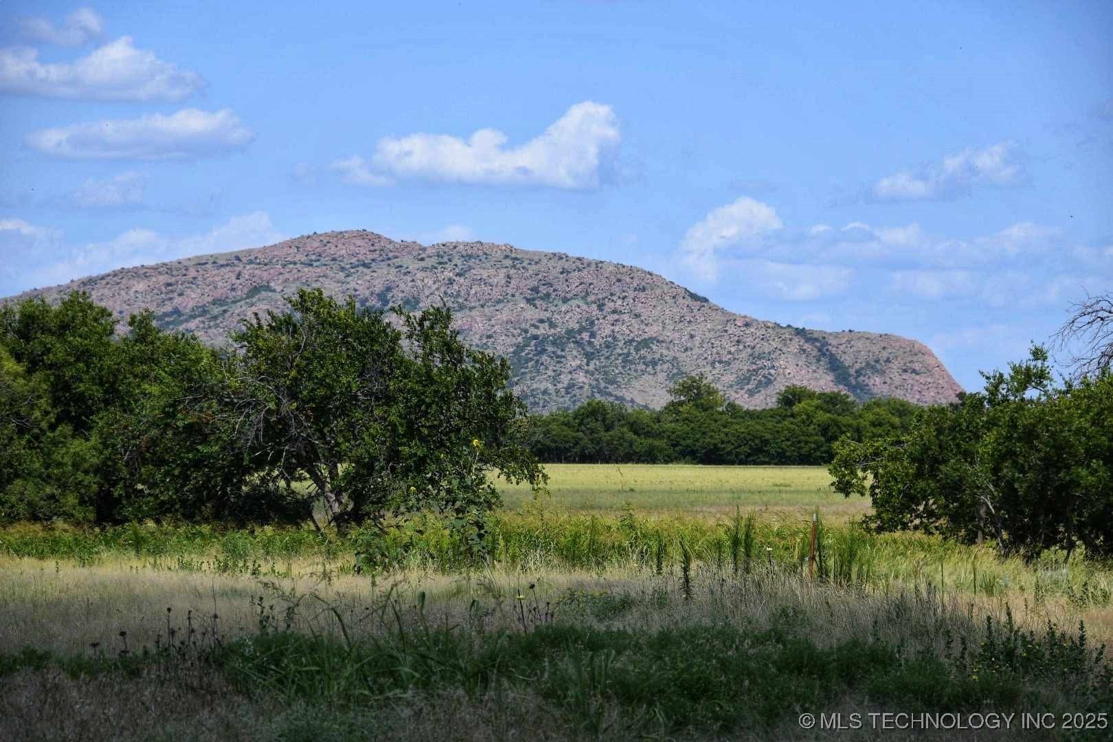 20826 E County Road 1470 Property Photo 27