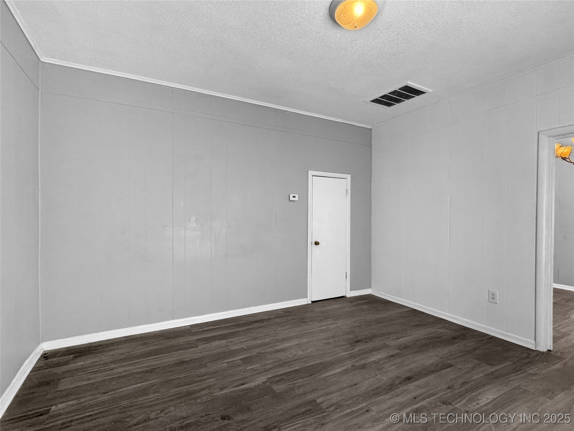 2739 W Cameron Street Property Photo 6