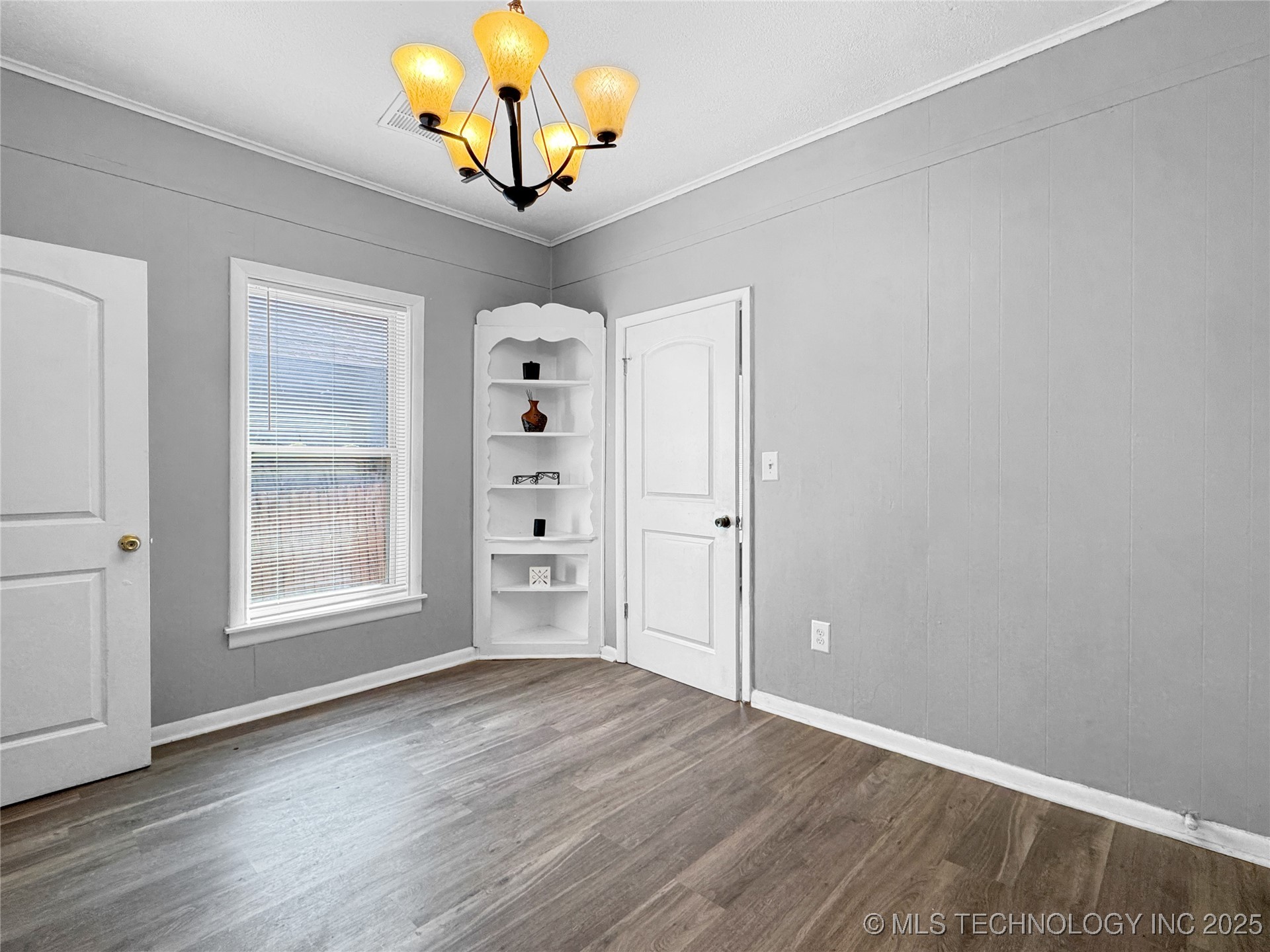 2739 W Cameron Street Property Photo 9