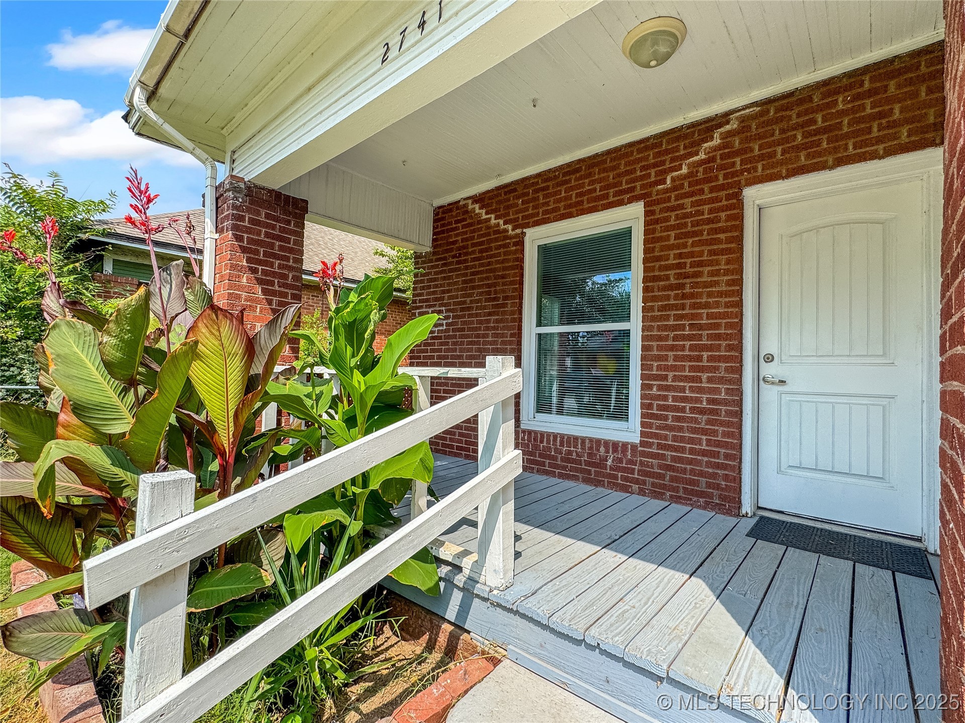 2739 W Cameron Street Property Photo 18