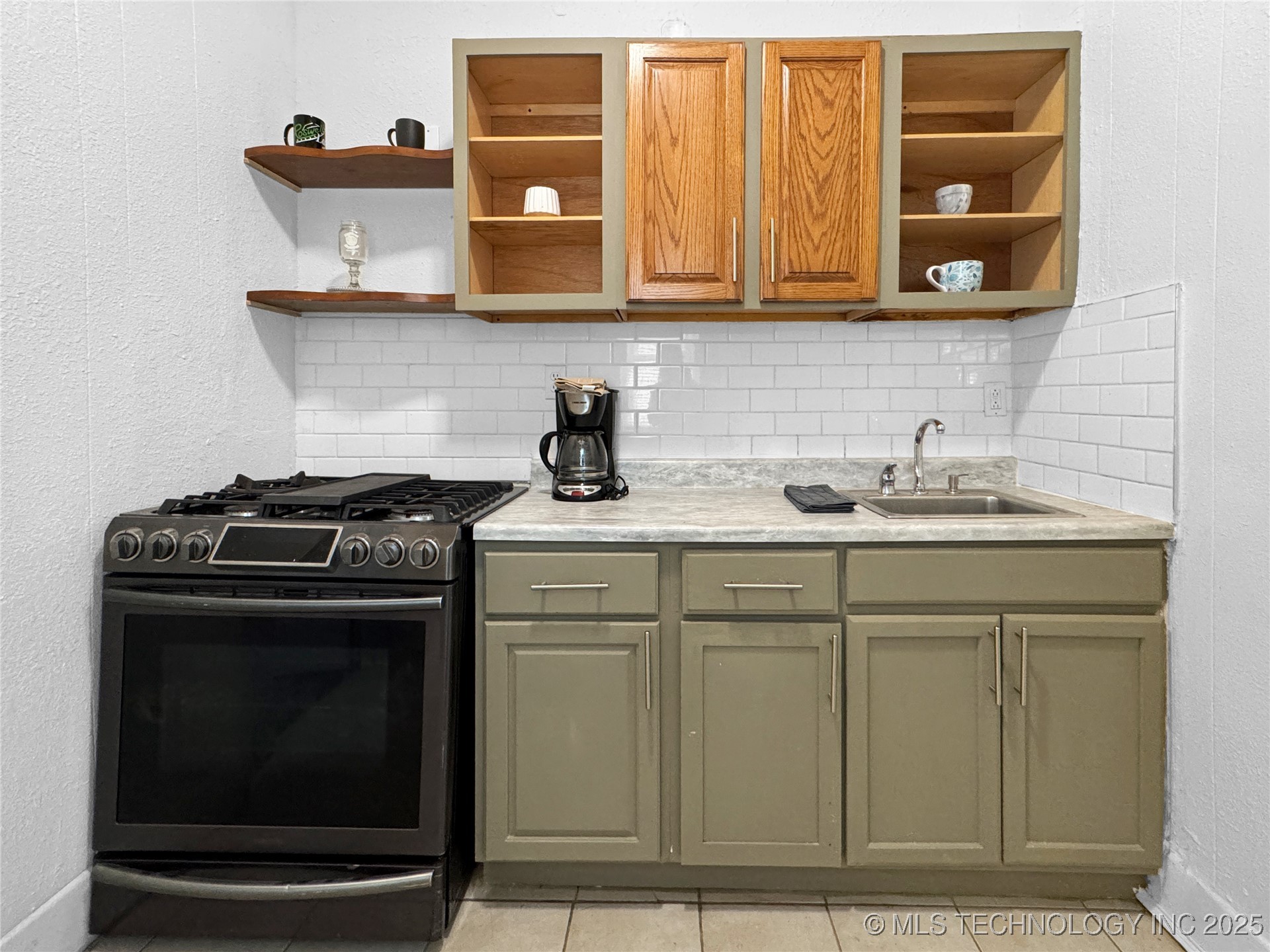 2739 W Cameron Street Property Photo 27