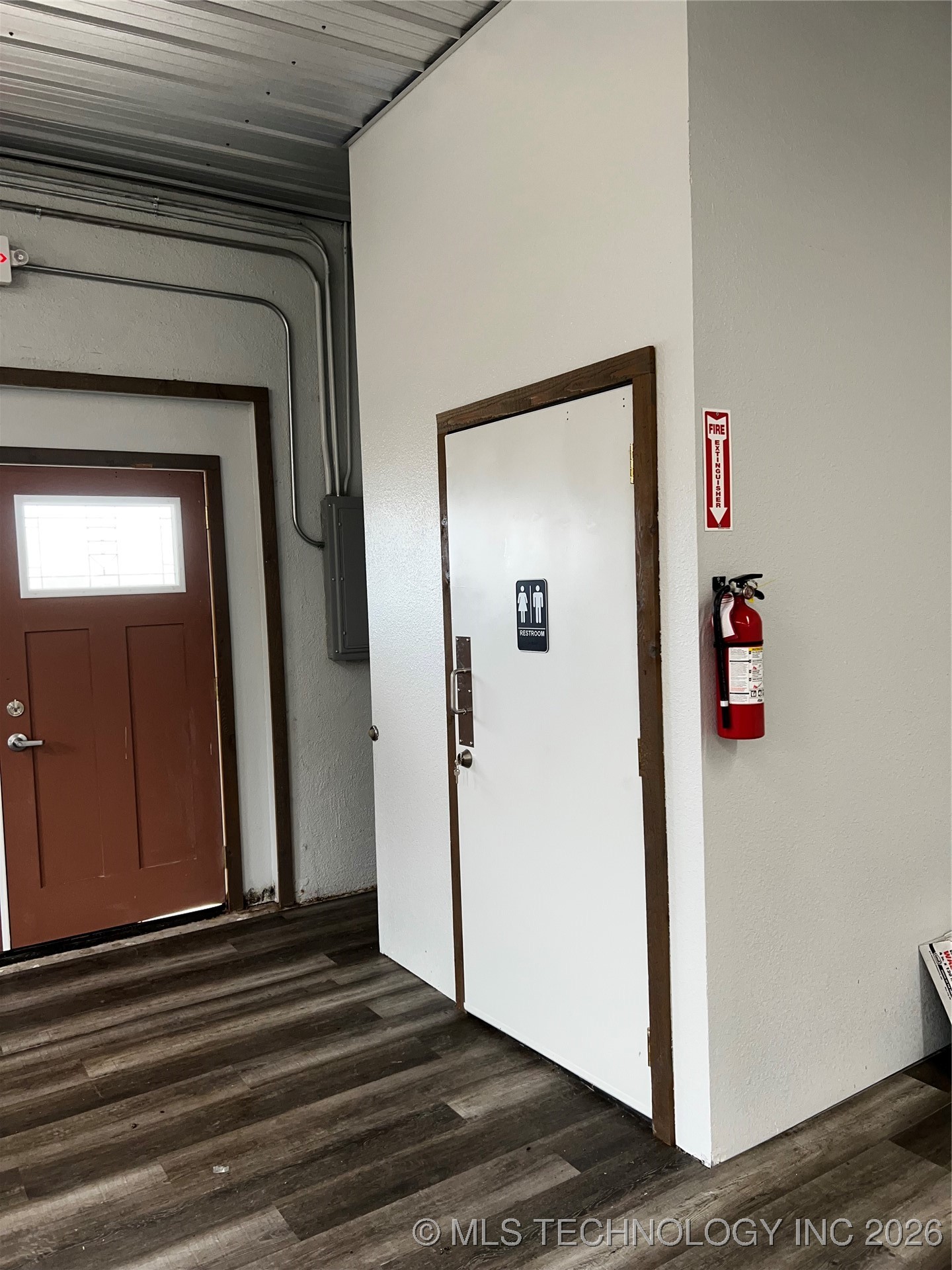 170 S Ohio Property Photo 8