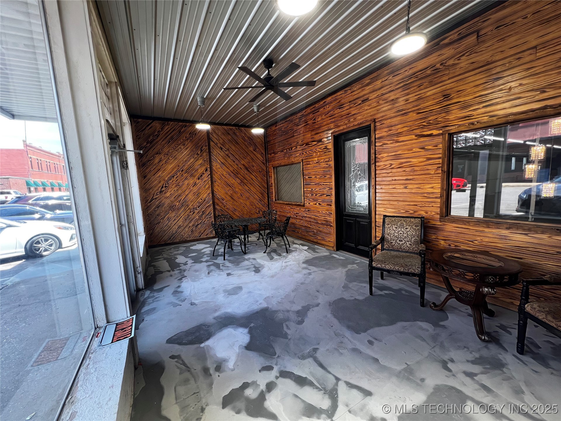 170 S Ohio Property Photo 14