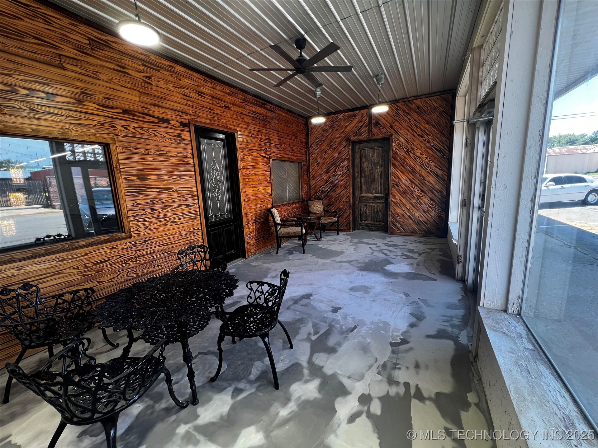 170 S Ohio Property Photo 15