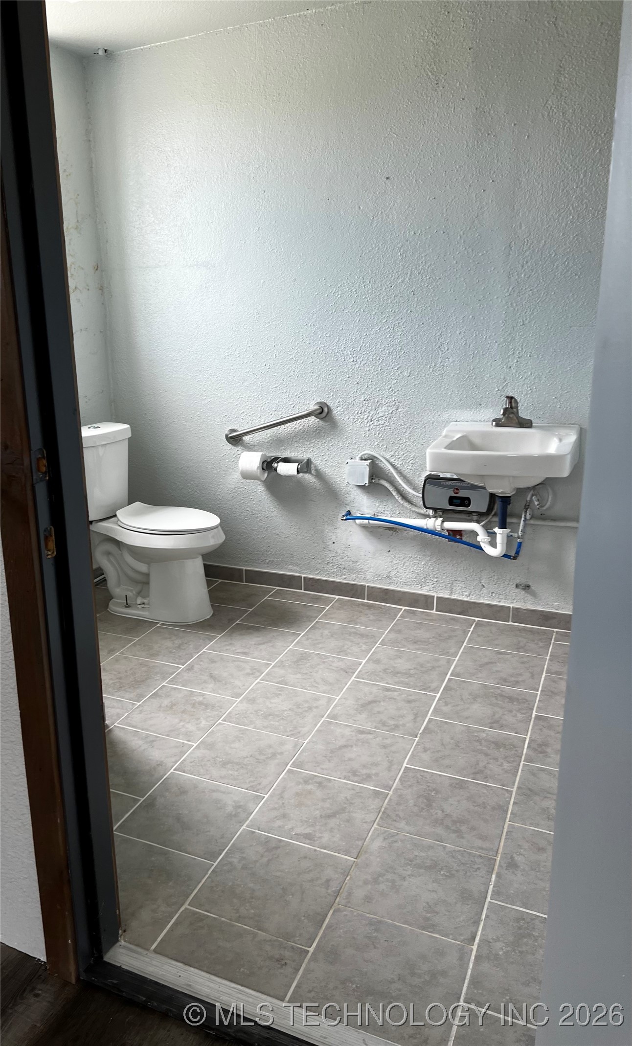 170 S Ohio Property Photo 21