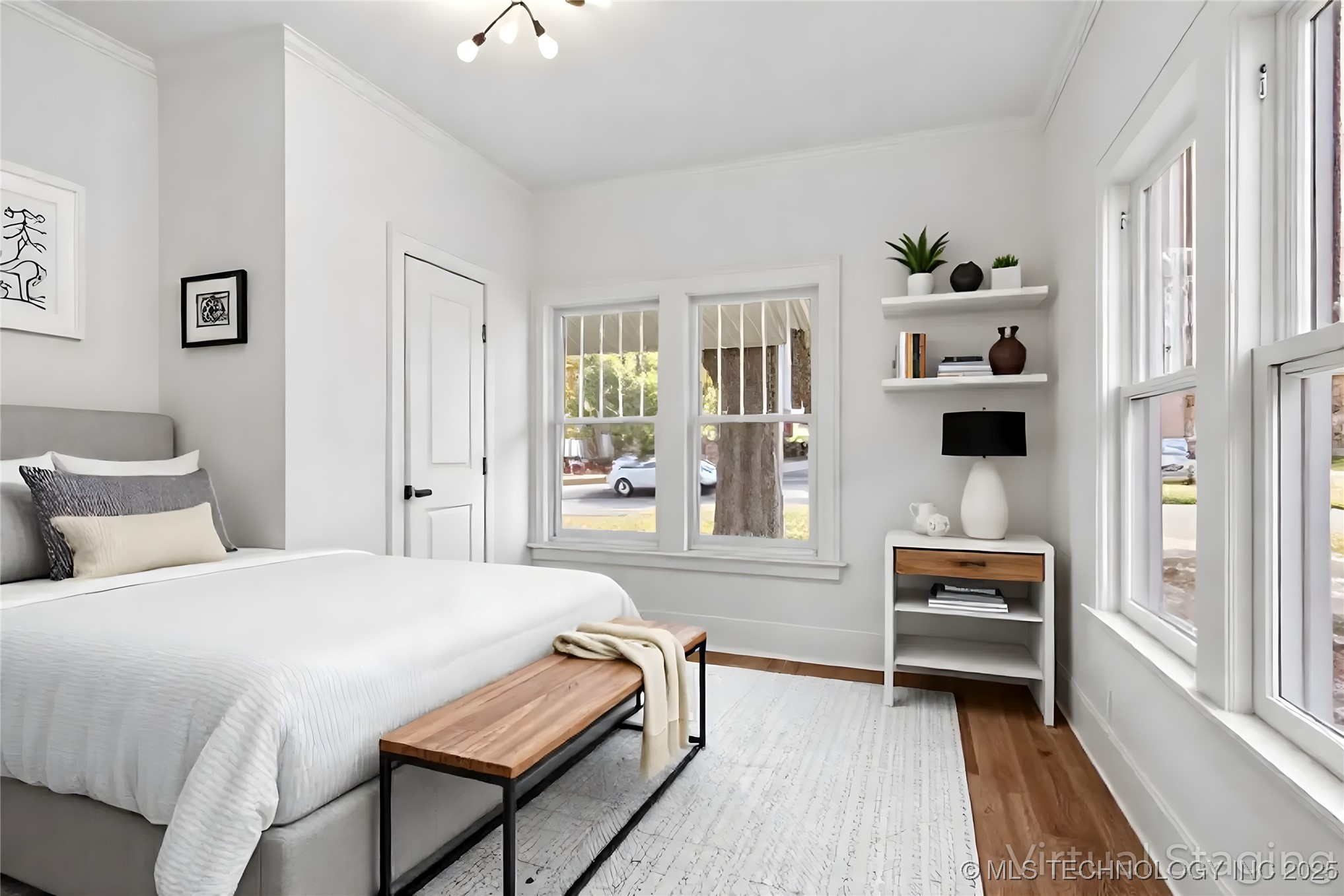 2617 E 10th Street Property Photo 19