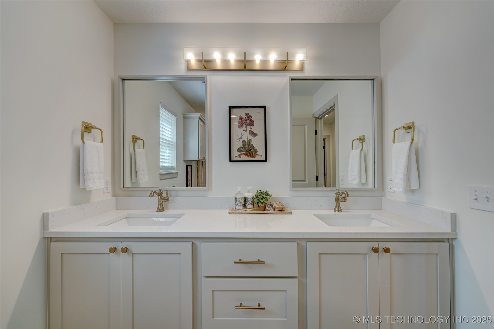 7204 E Oakland Street Property Photo 53