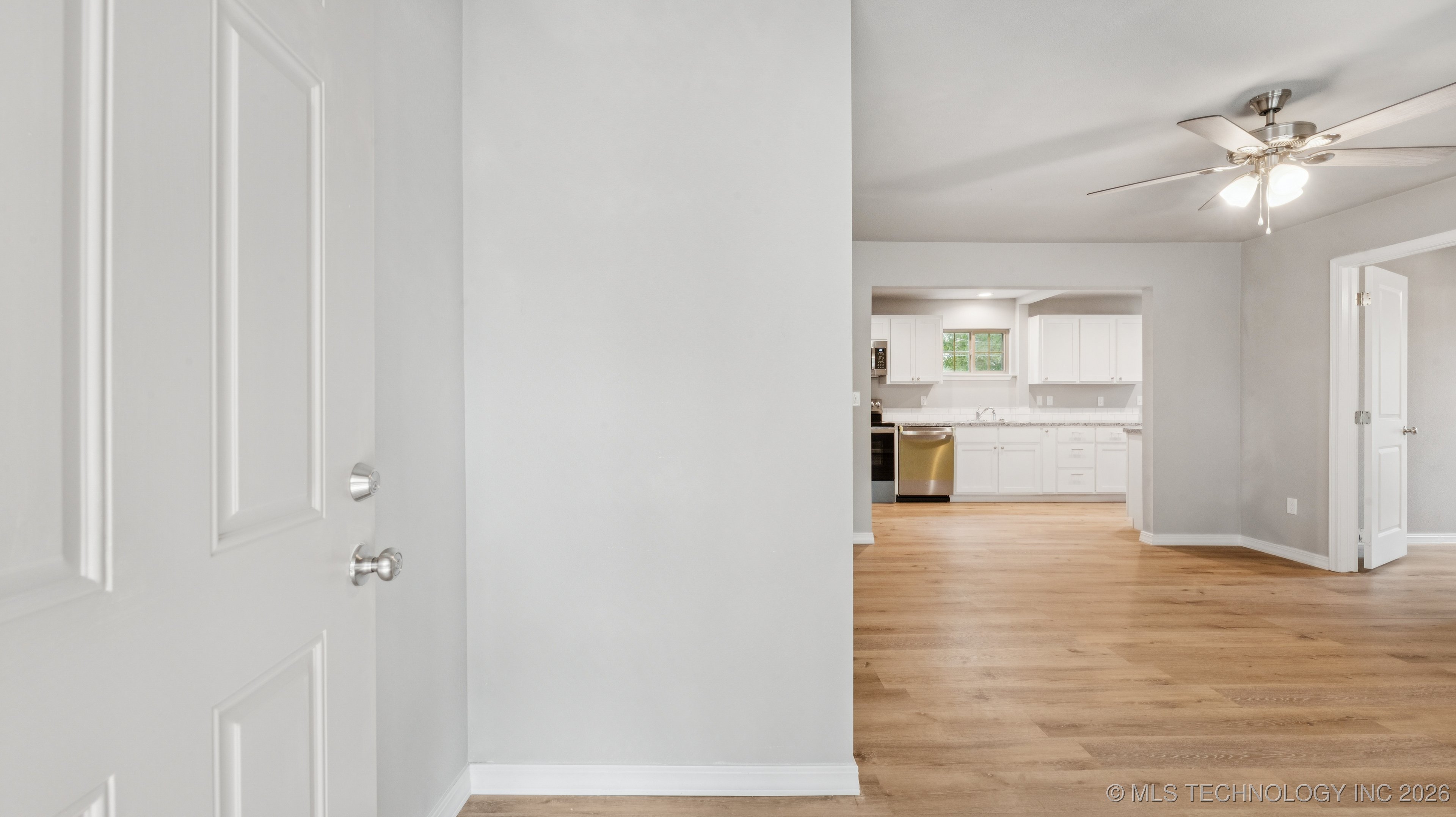 703 S Wood Avenue Property Photo 2