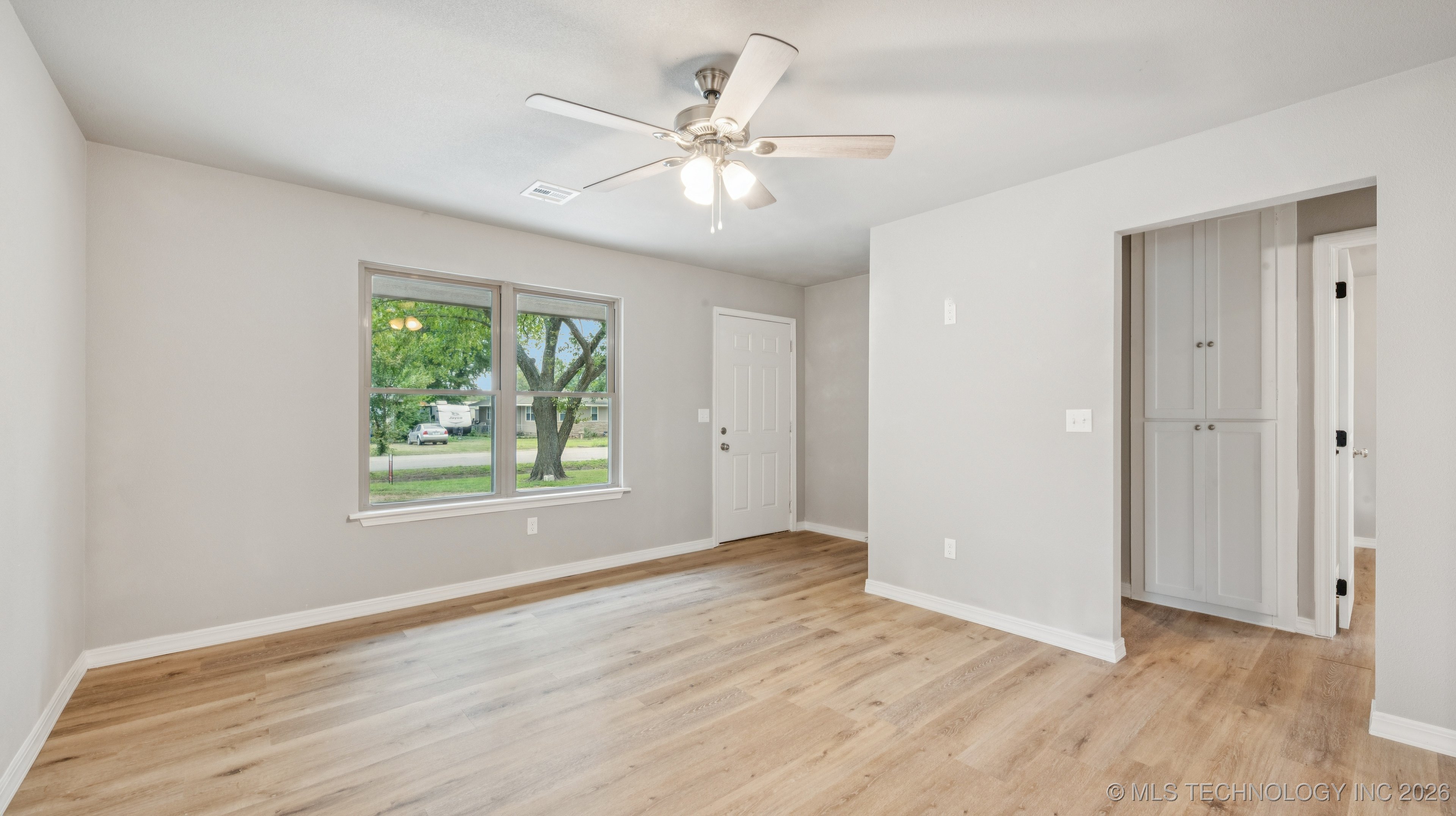 703 S Wood Avenue Property Photo 3