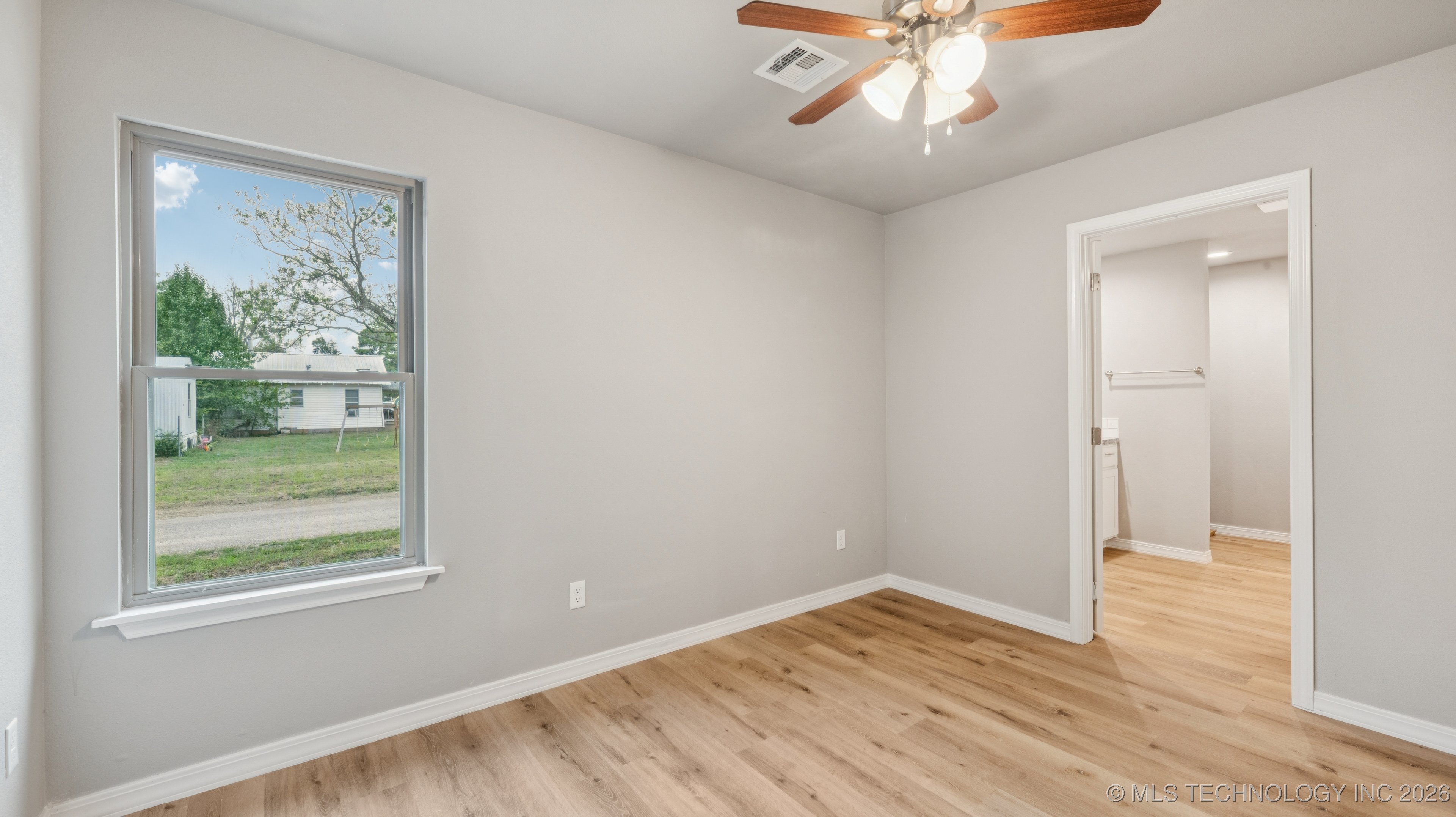 703 S Wood Avenue Property Photo 9