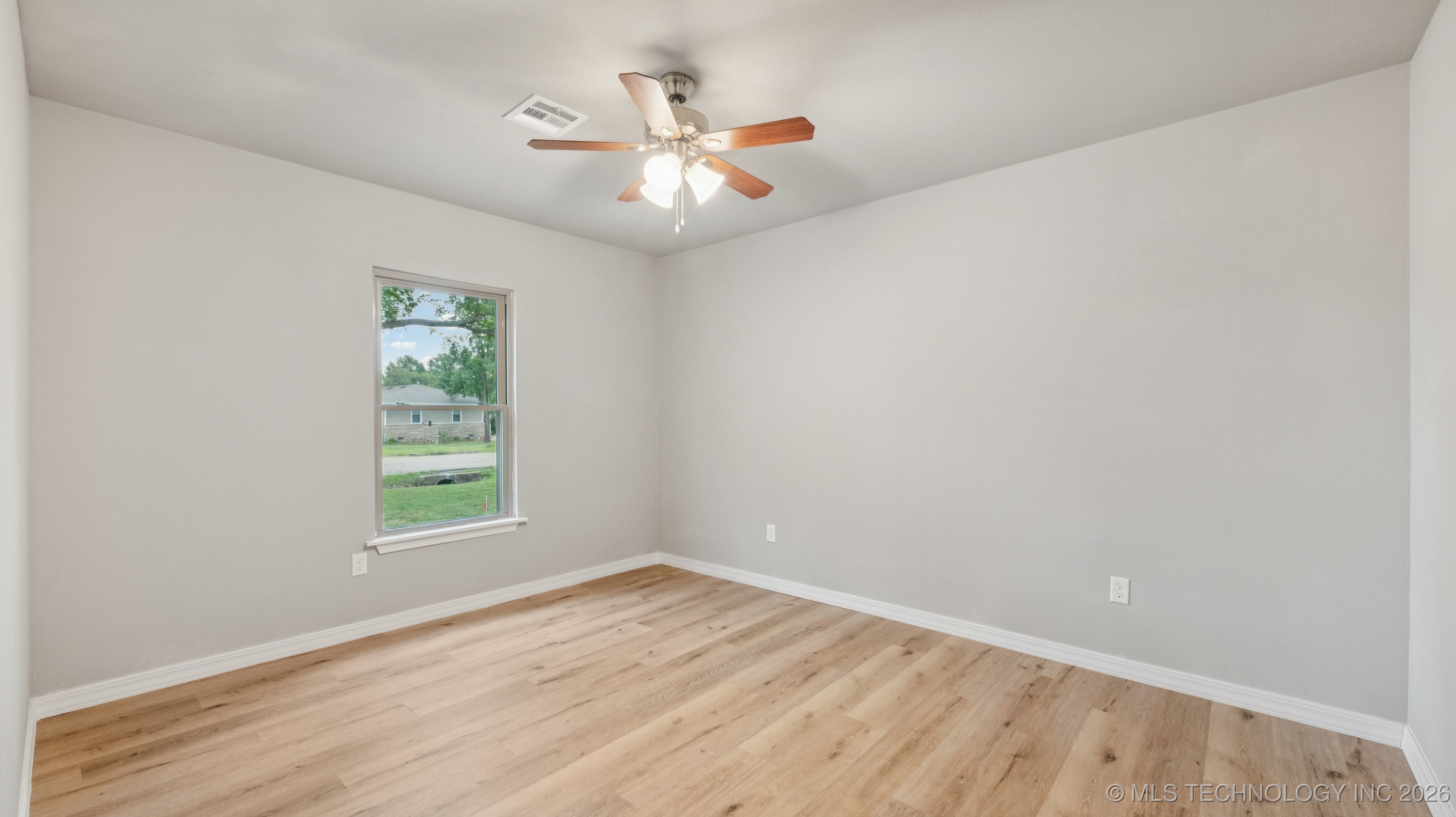 703 S Wood Avenue Property Photo 11