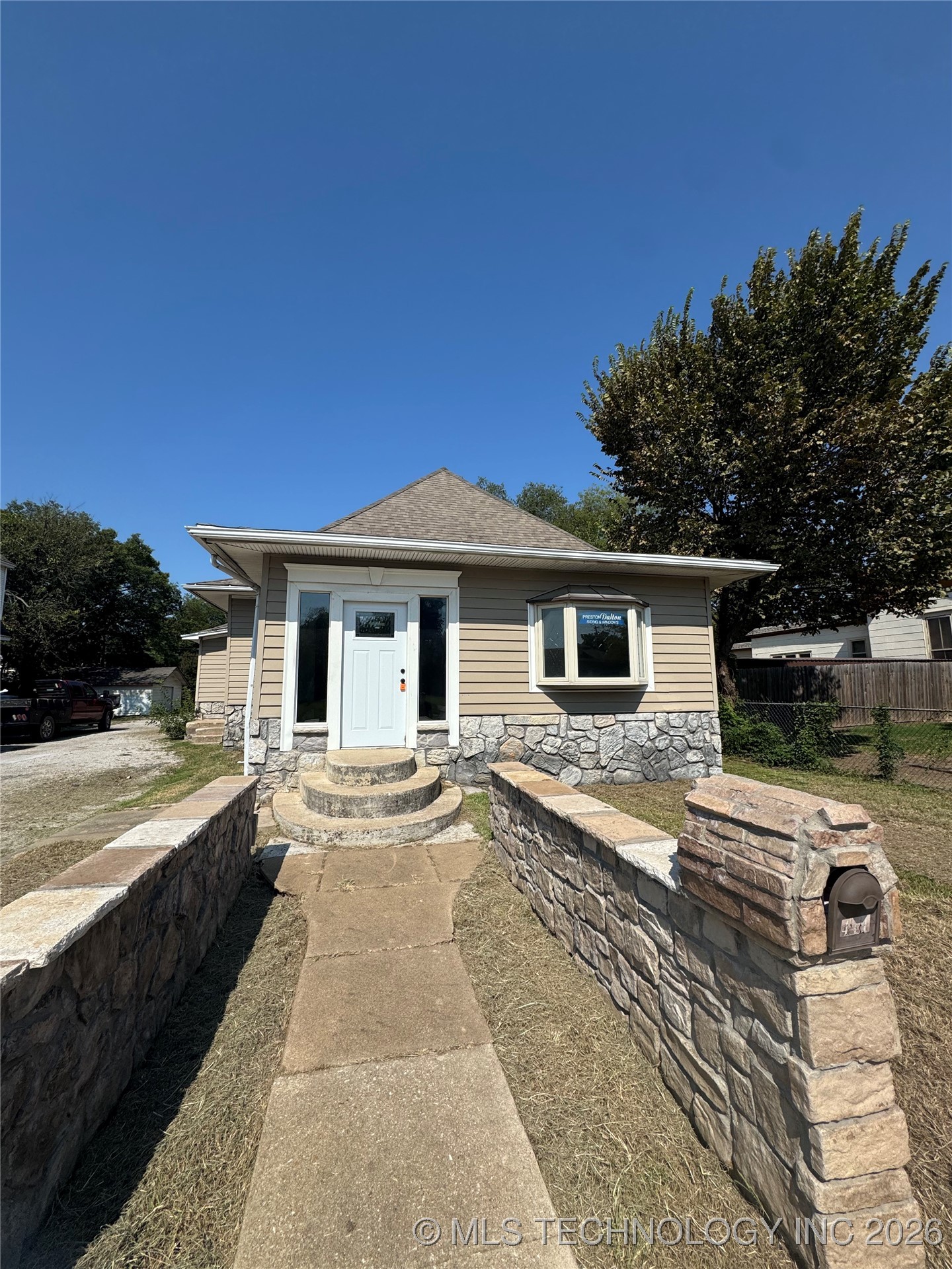 411 N Washington Property Photo 1