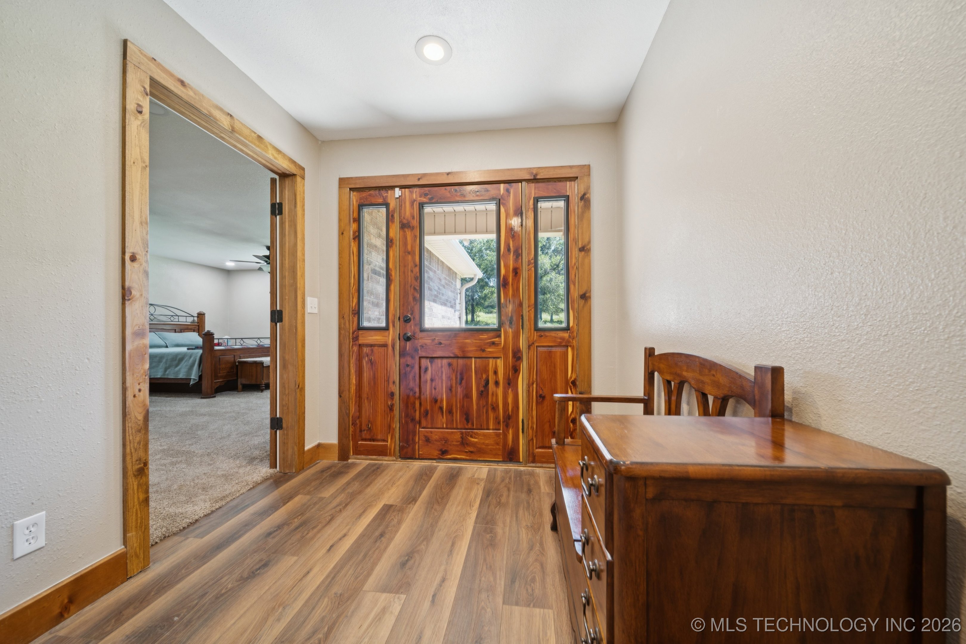 20319 Grayson Road Property Photo 16