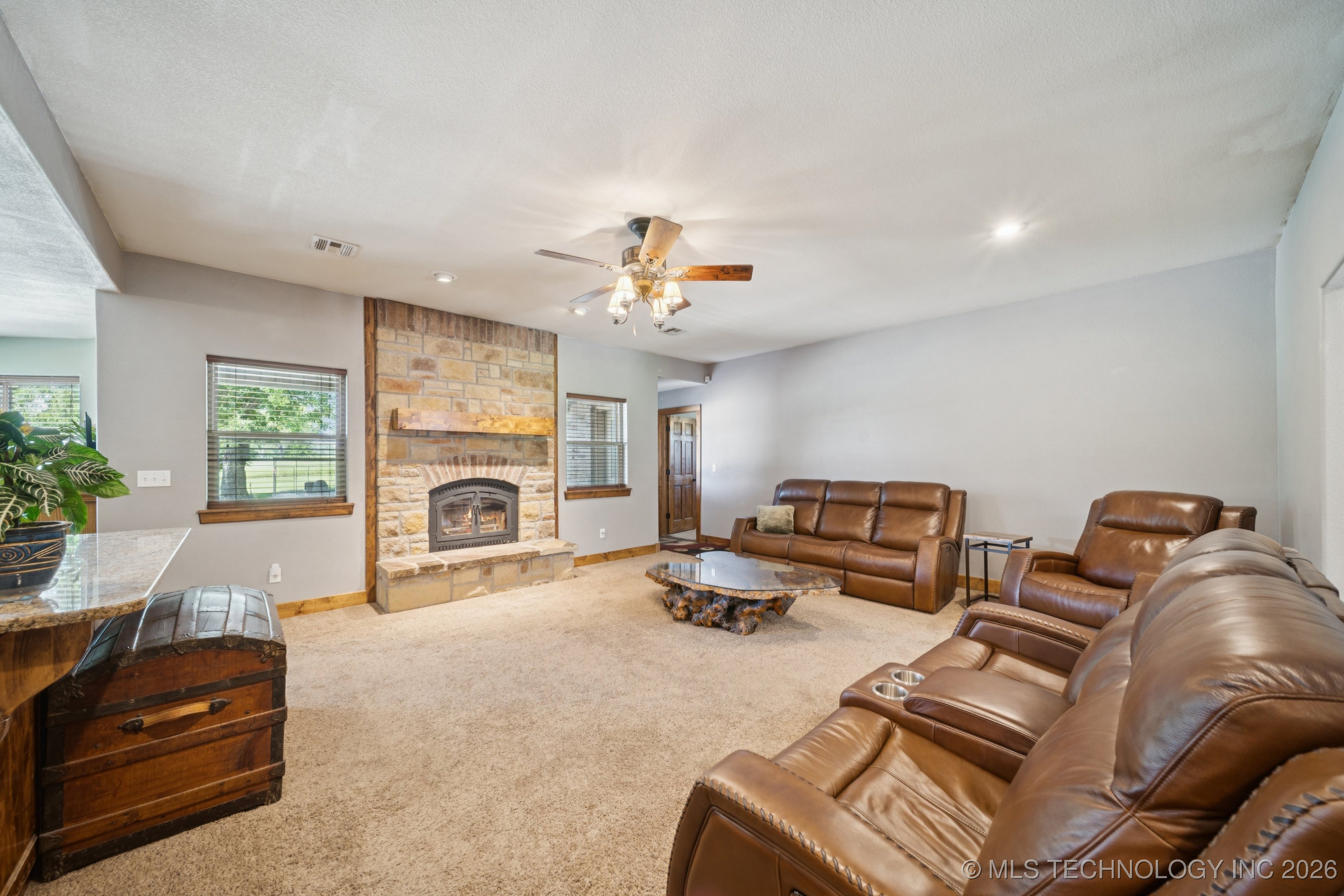 20319 Grayson Road Property Photo 19