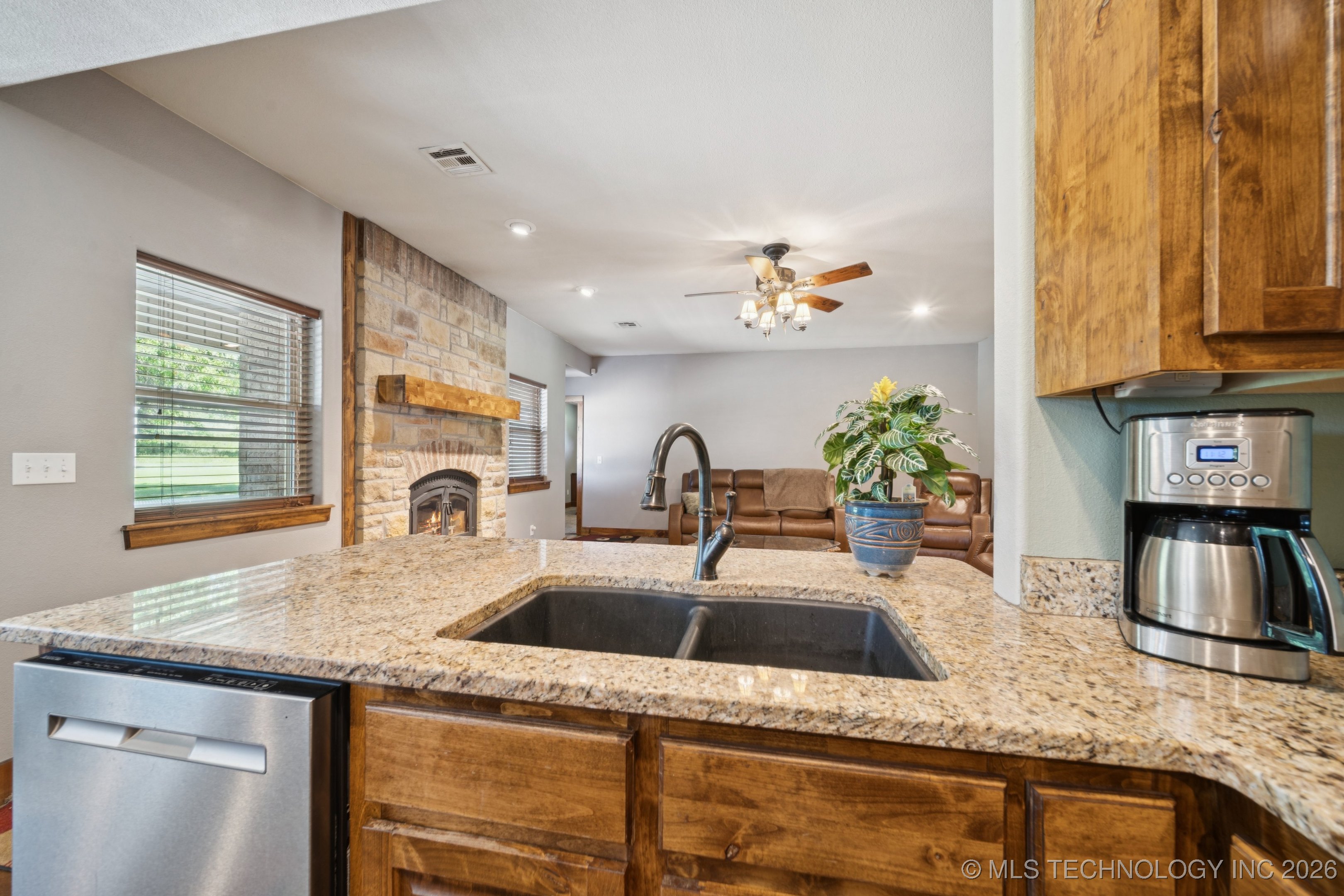 20319 Grayson Road Property Photo 24