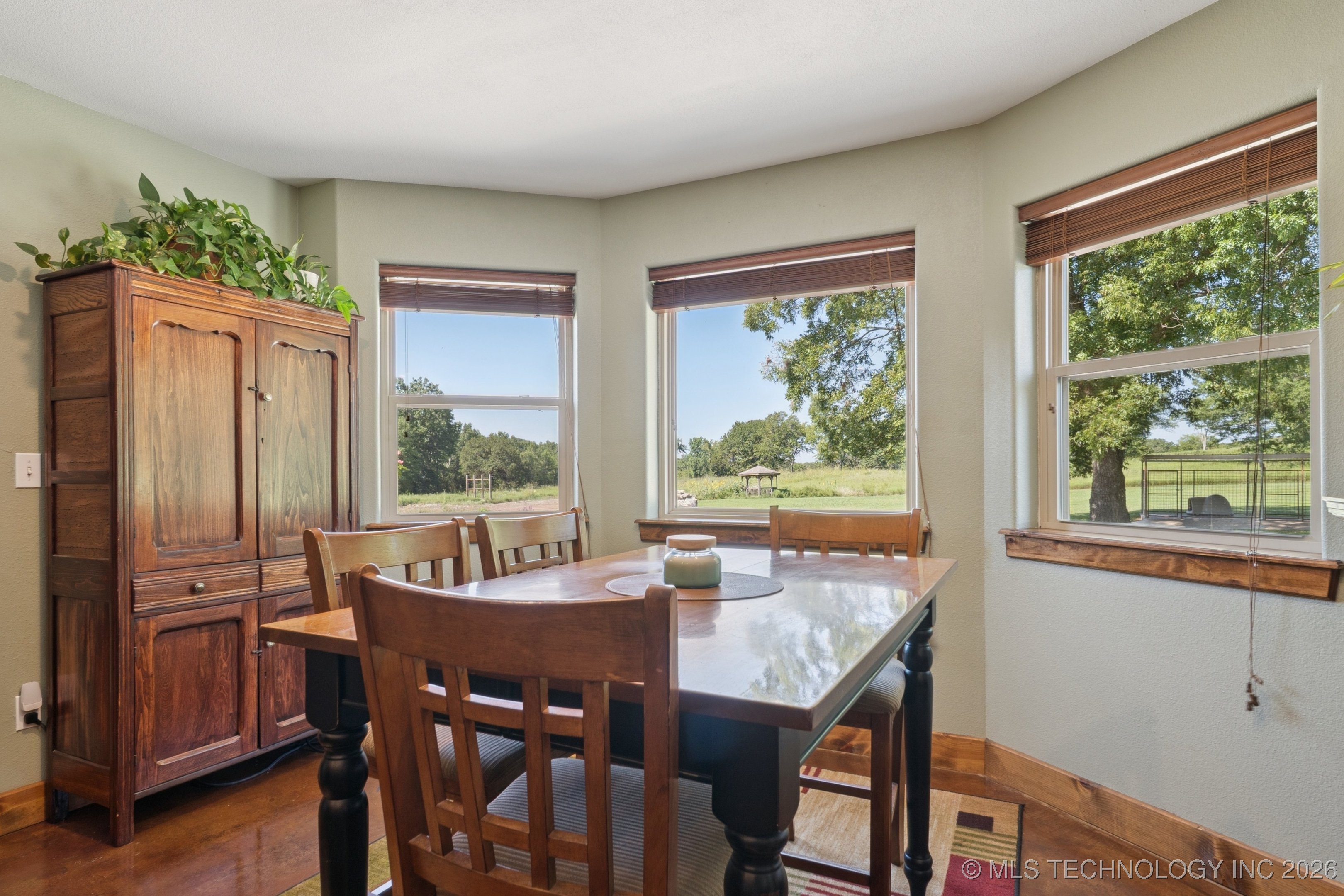 20319 Grayson Road Property Photo 26