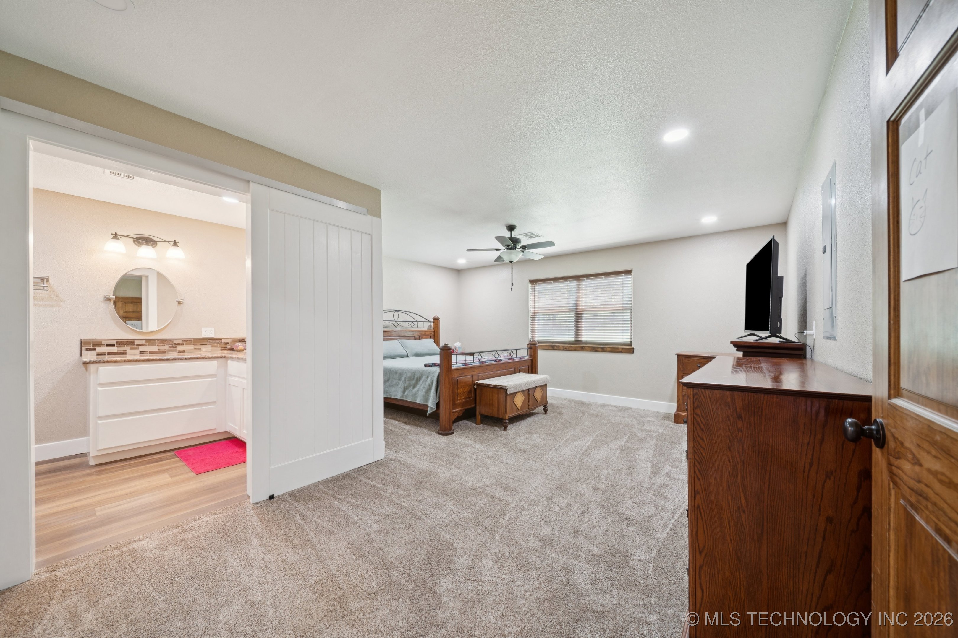 20319 Grayson Road Property Photo 27