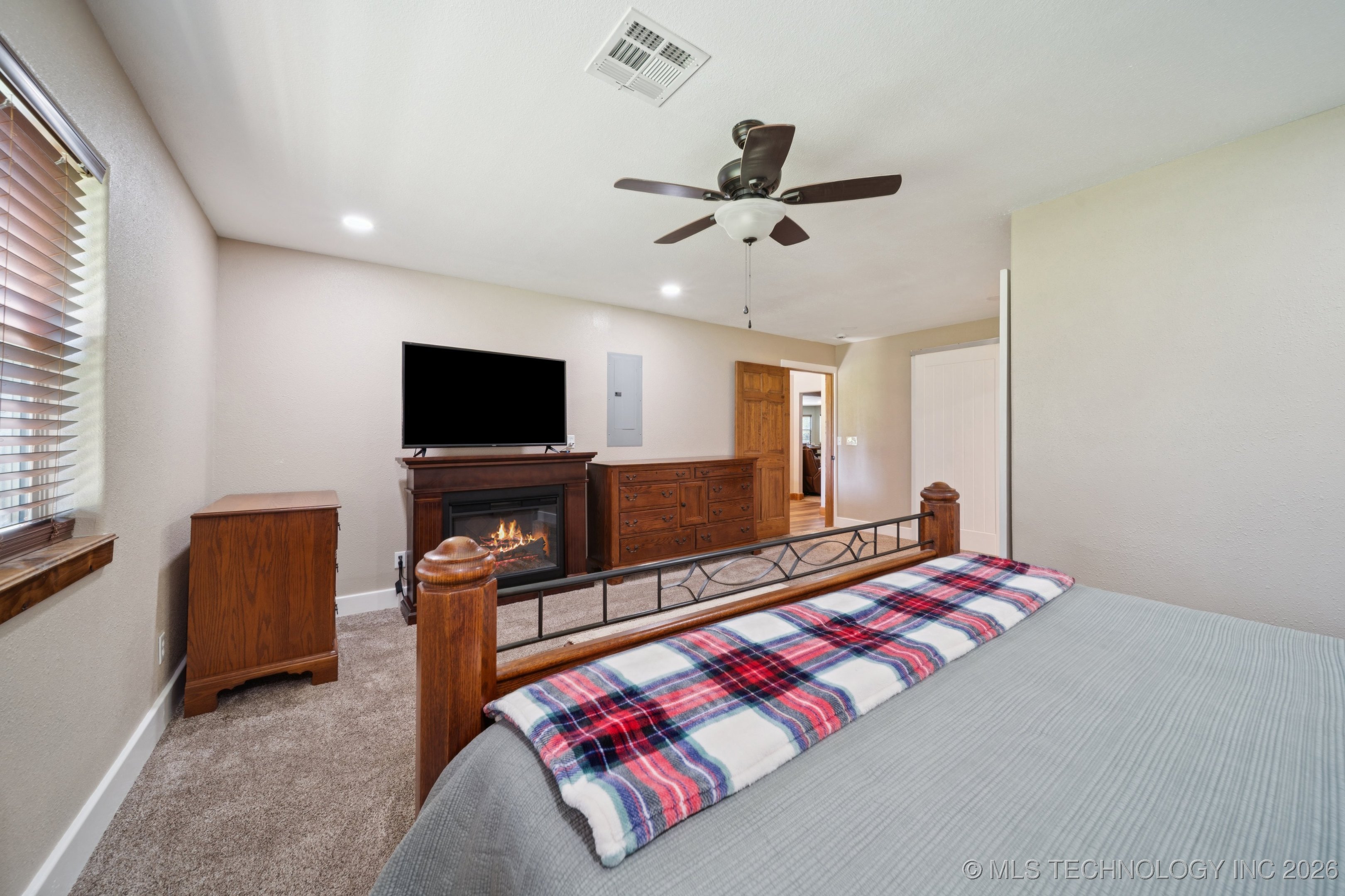 20319 Grayson Road Property Photo 29