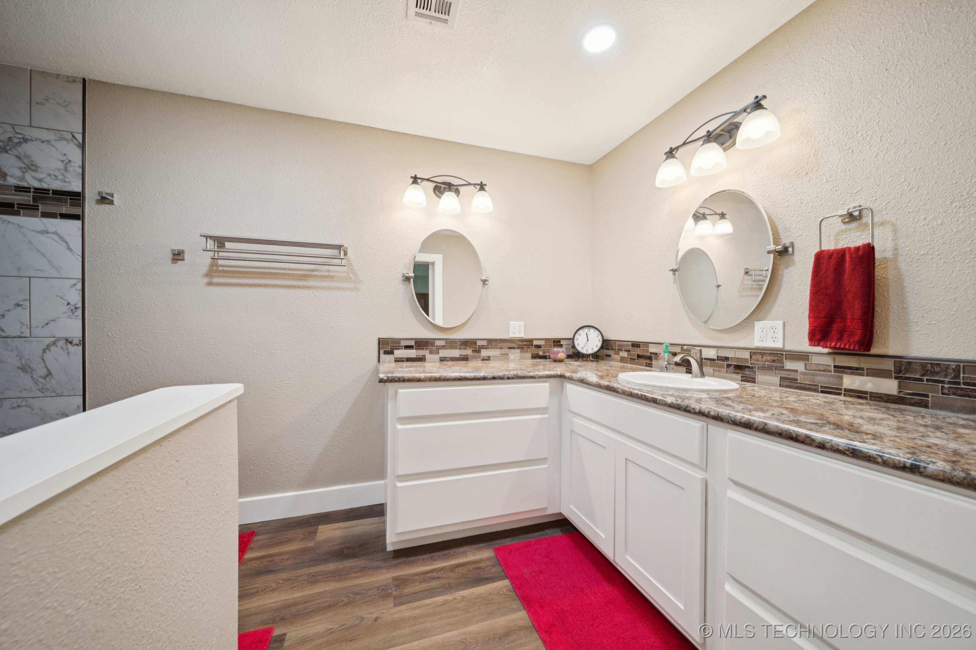 20319 Grayson Road Property Photo 30