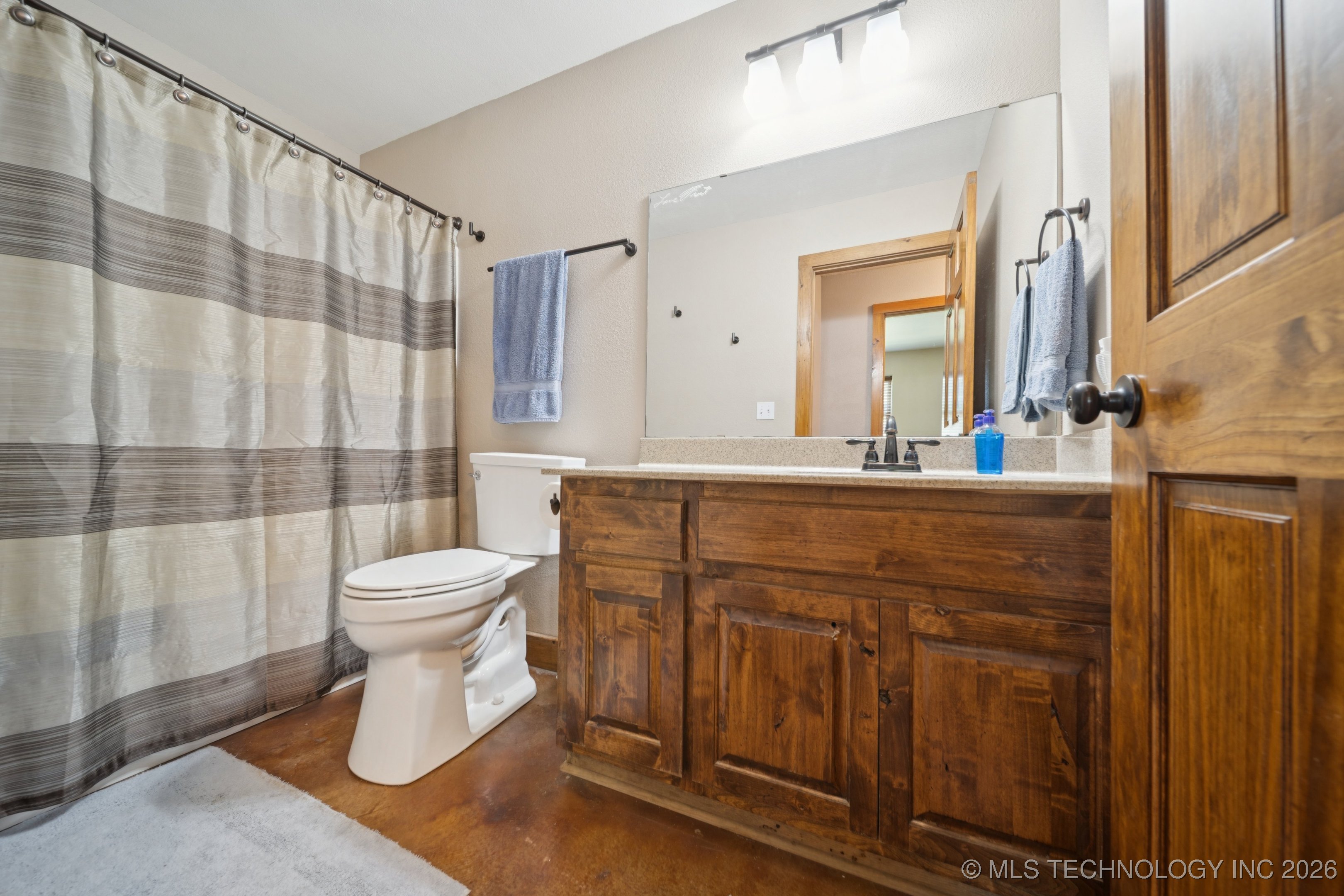 20319 Grayson Road Property Photo 36