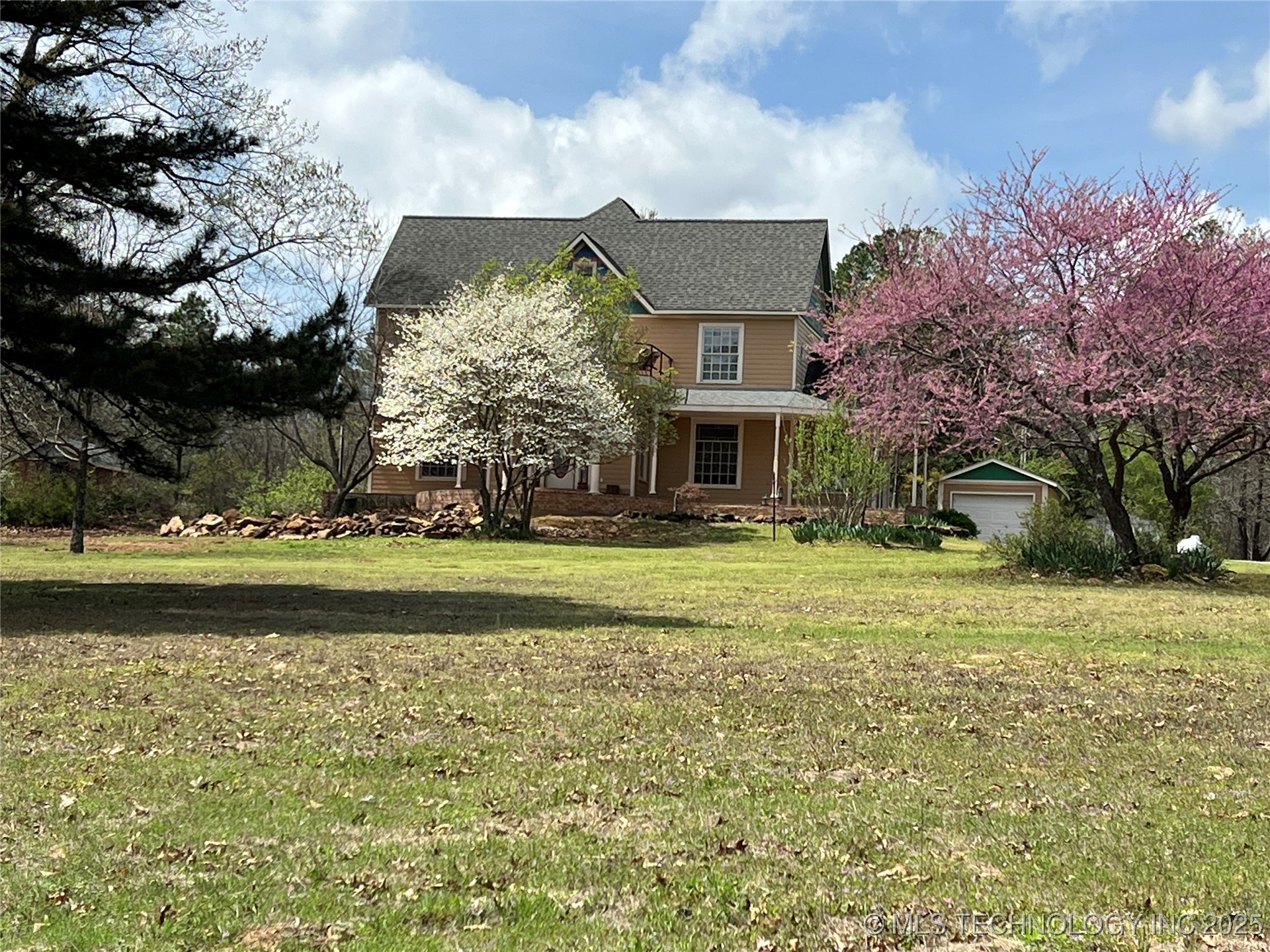 3075 Sawmill Property Photo 1