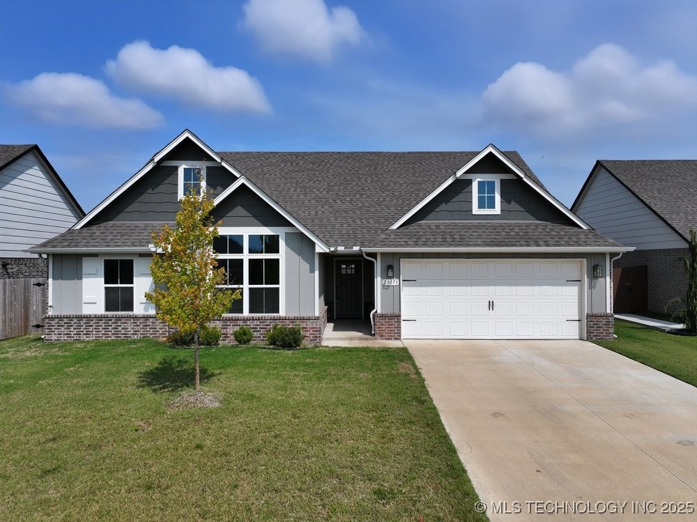 23073 E 106th Street S Property Photo 1